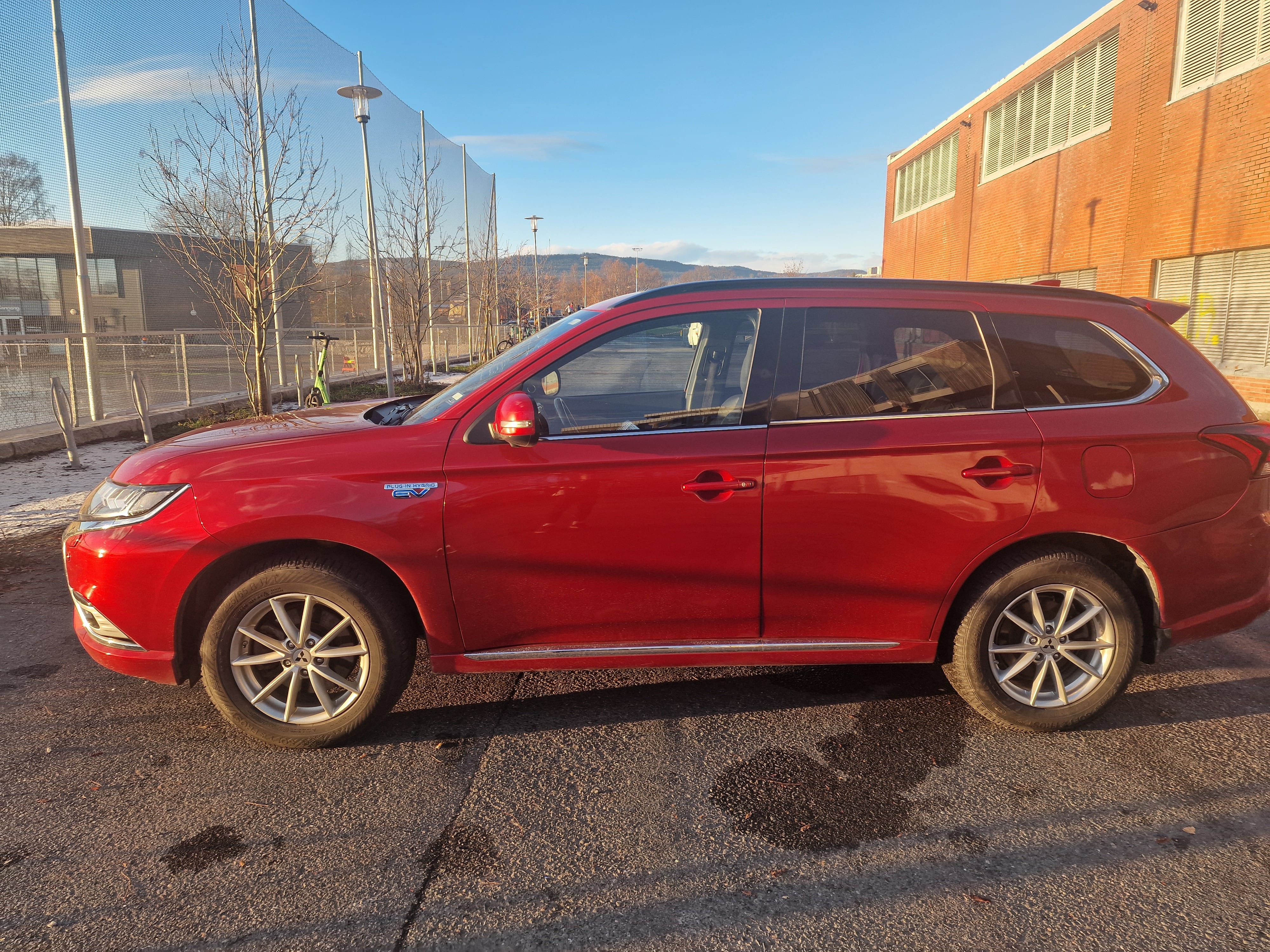 Mitsubishi Outlander SE 5 S PHEV 2.4 WD SE med Aircondition