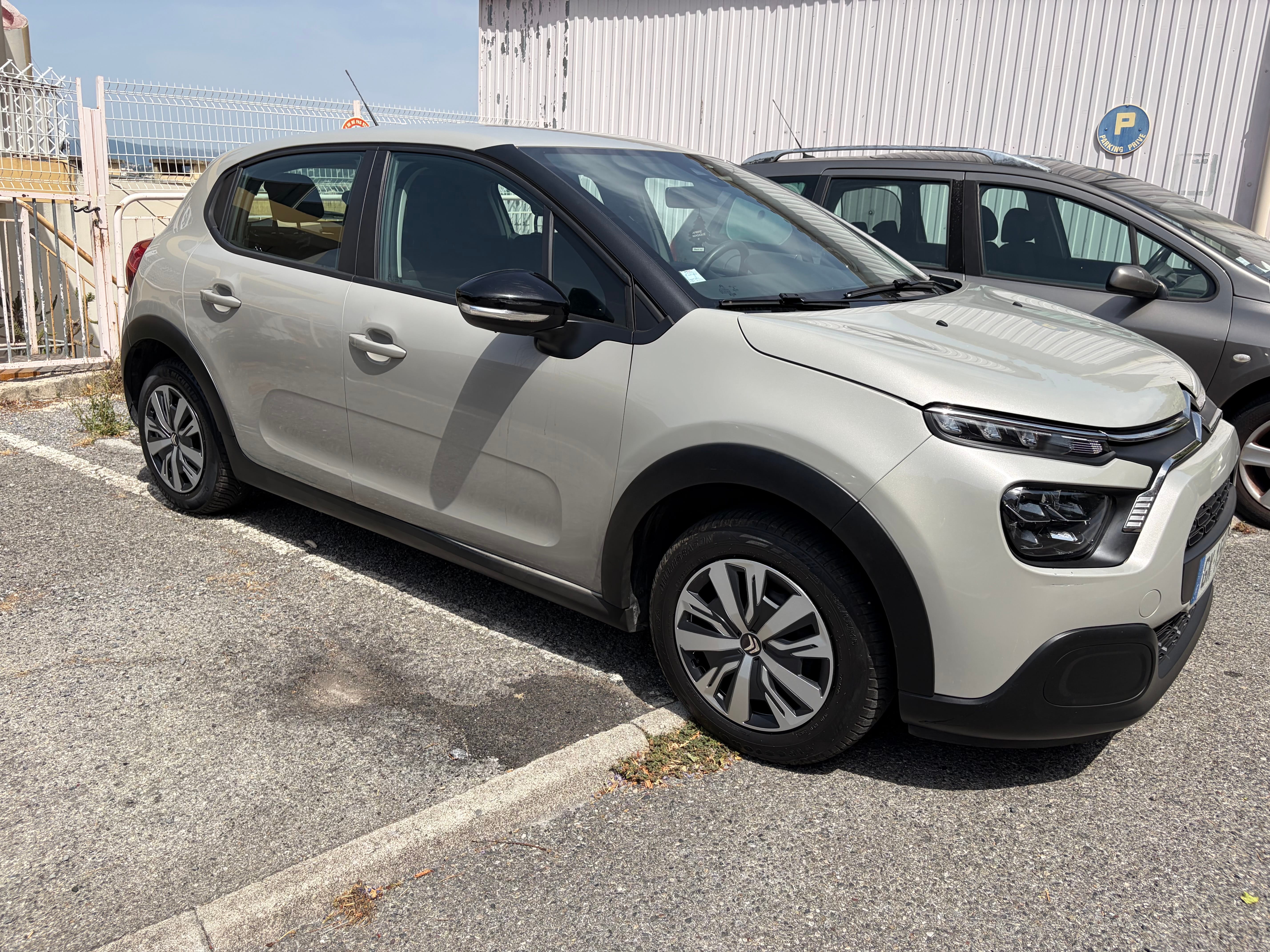 Citroen C3 avec Siège bébé