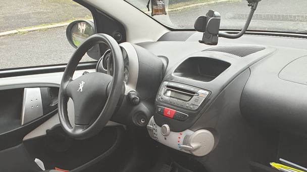 Peugeot 107 avec Audio Bluetooth
