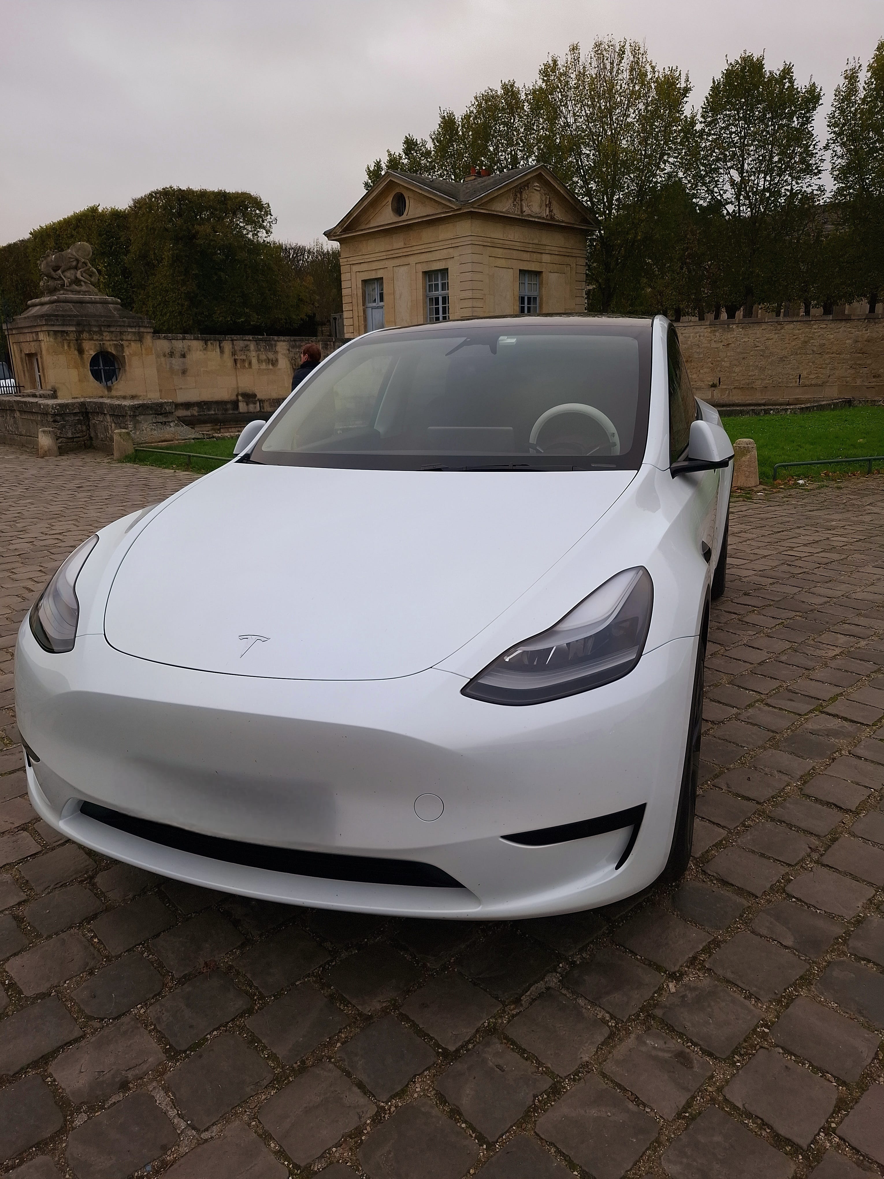 Tesla Model Y avec Régulateur de vitesse
