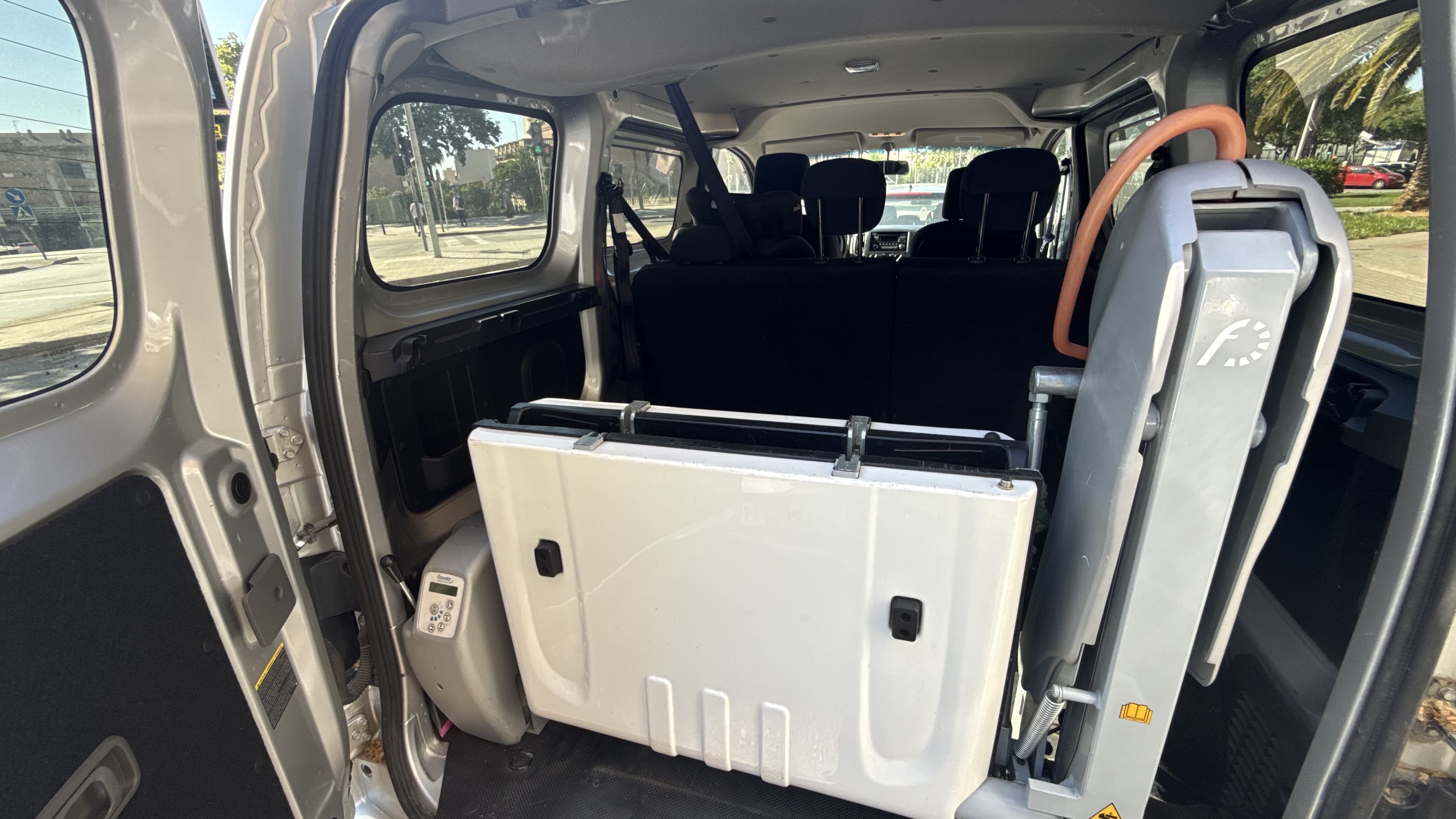 Nissan NV250 Furgoneta