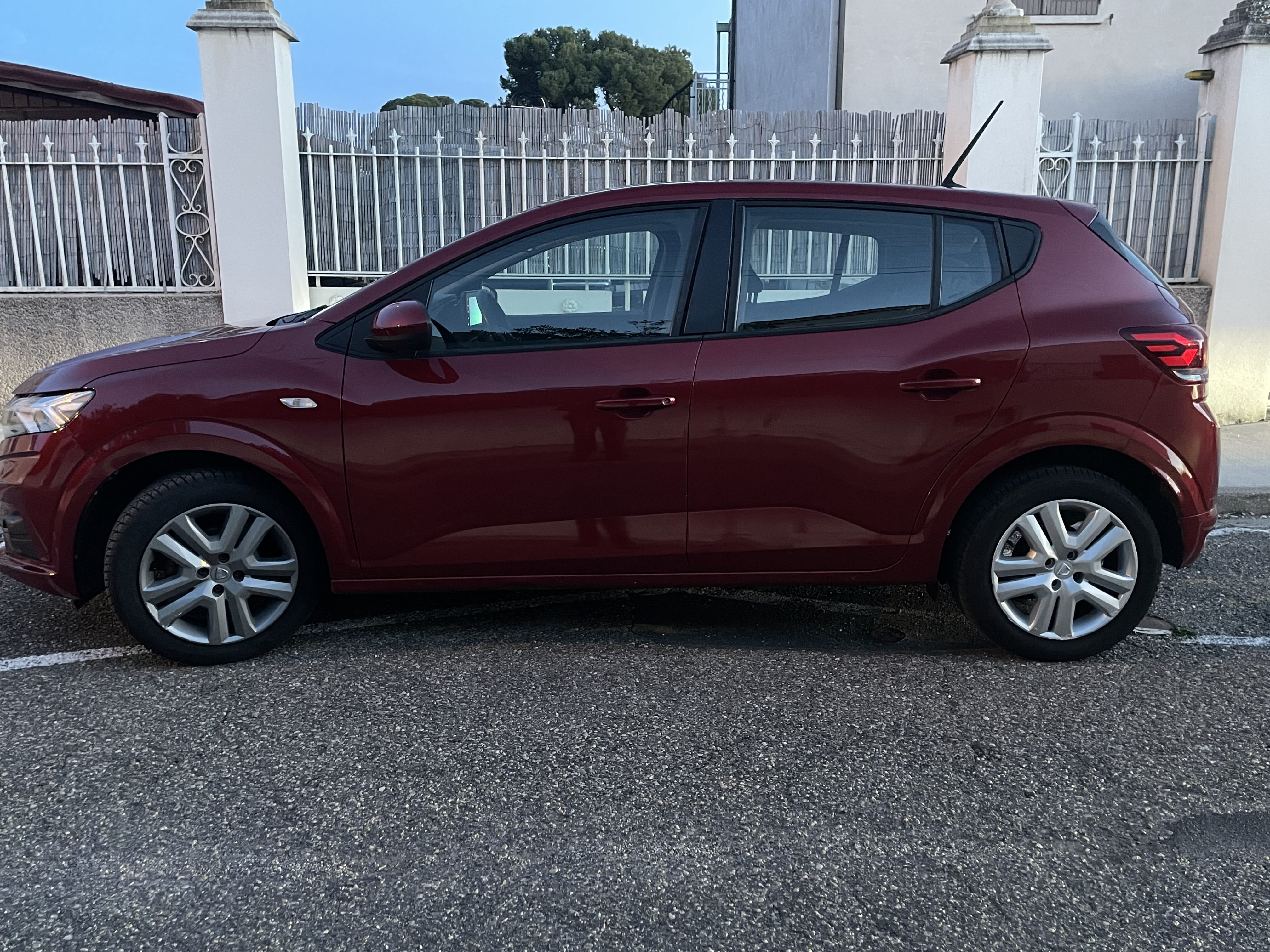 Dacia Sandero 1.0 ECO-G avec Climatisation