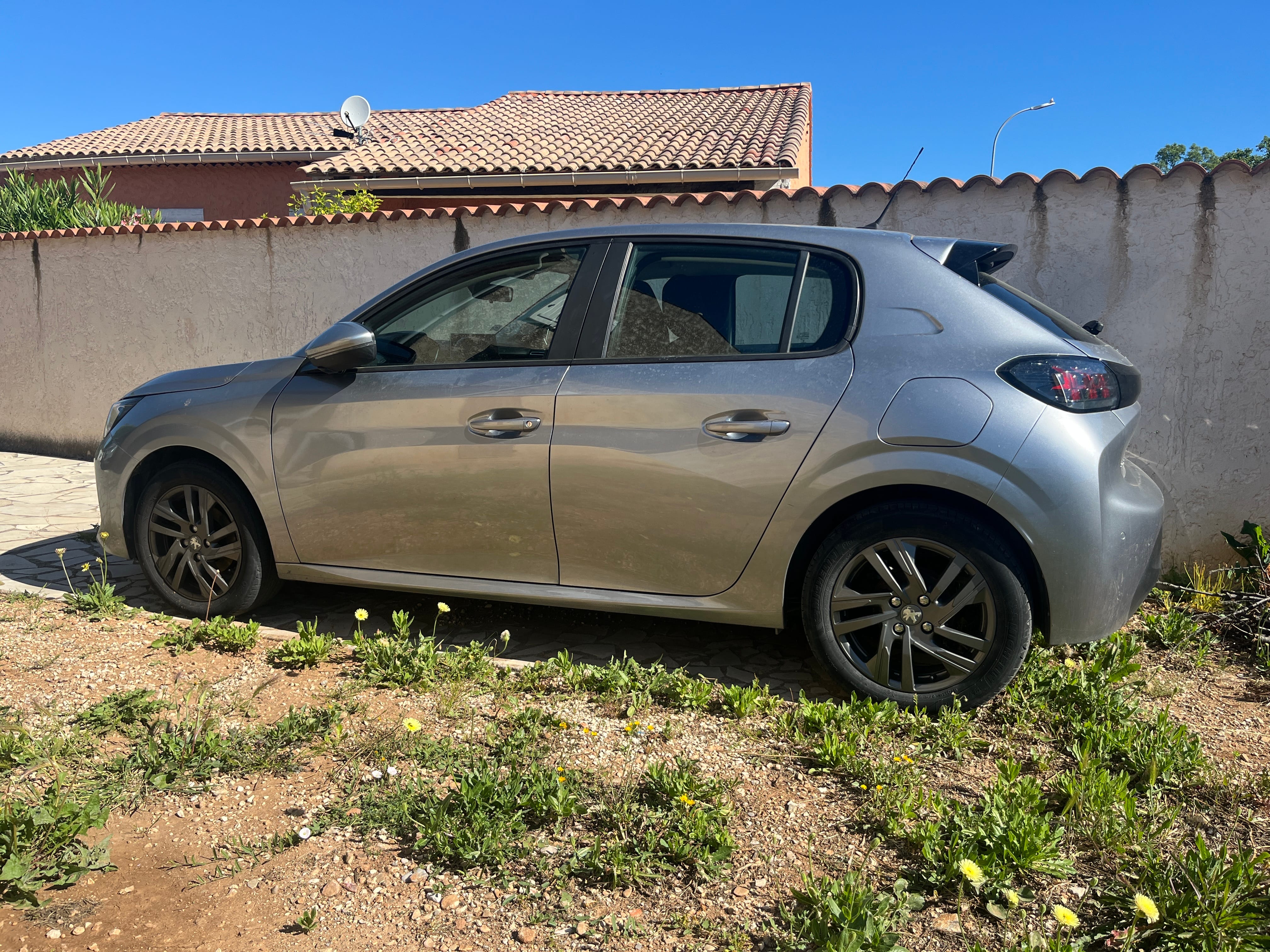 Peugeot 208 avec Climatisation