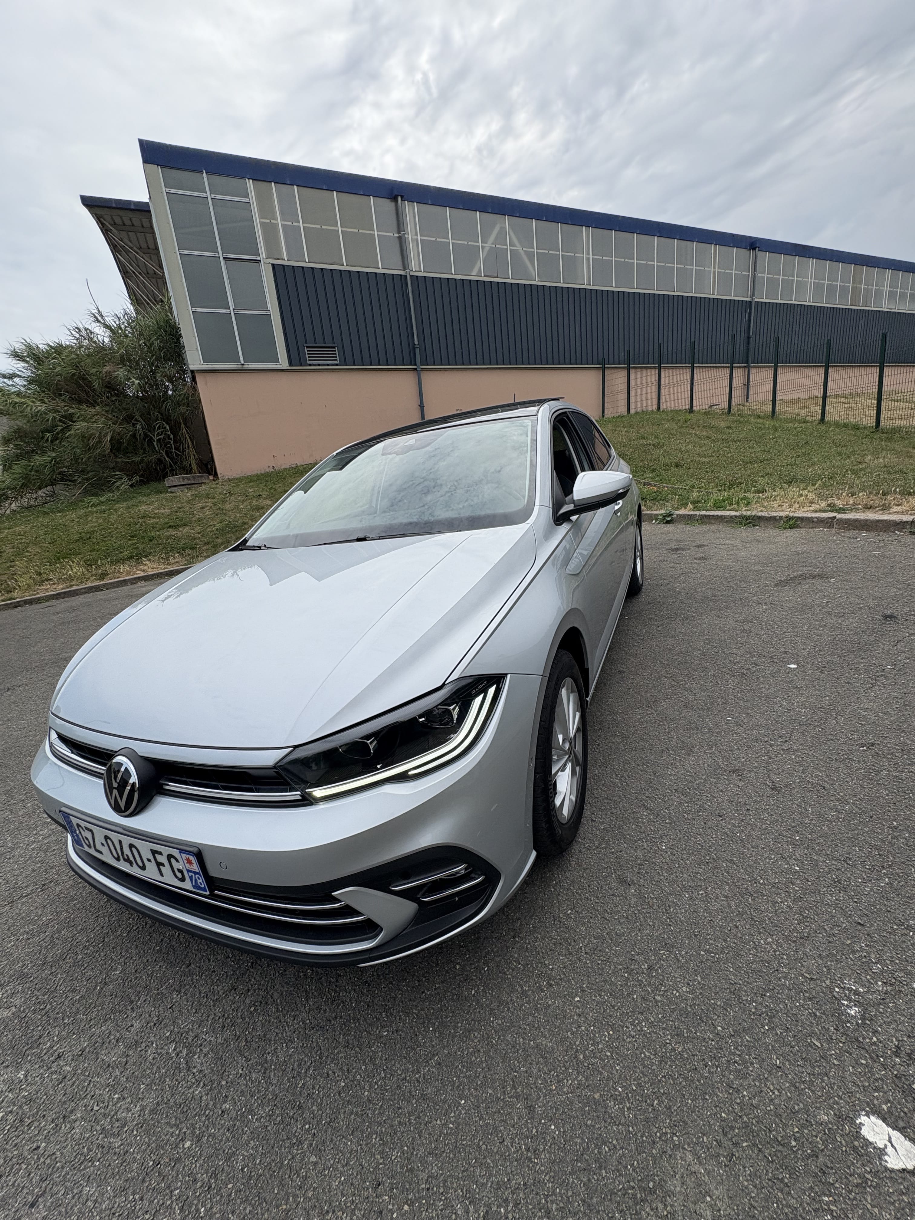 Volkswagen Polo, 2024, Essence 95, automatique