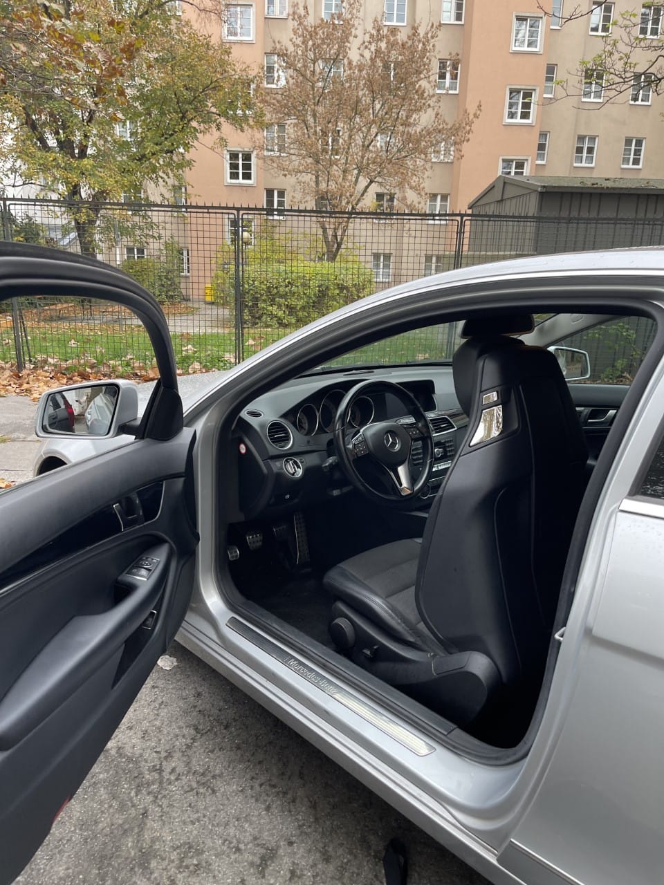 Mercedes C-Klasse Coupé mit Audio-/iPod-Zugang
