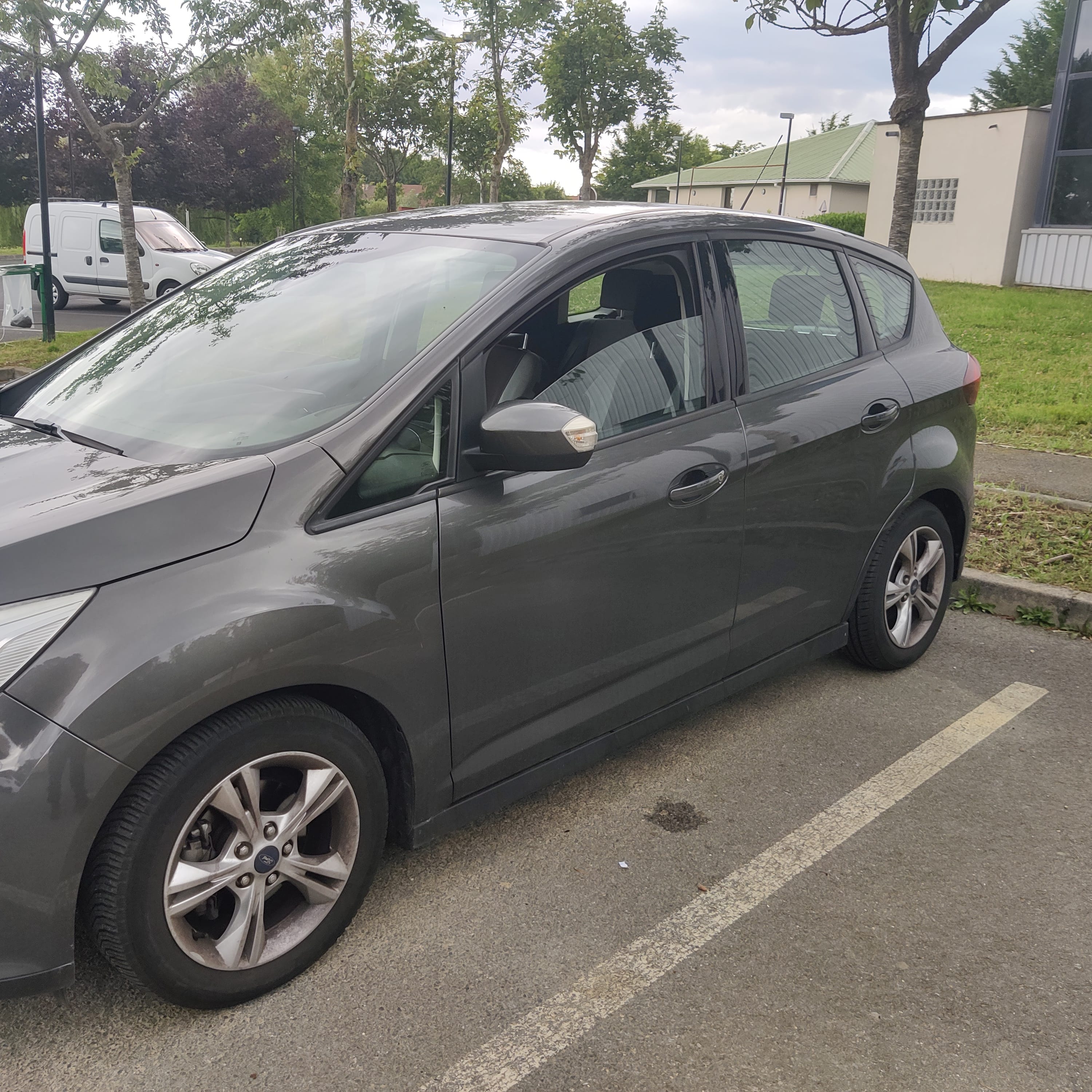 Ford C-Max avec Régulateur de vitesse