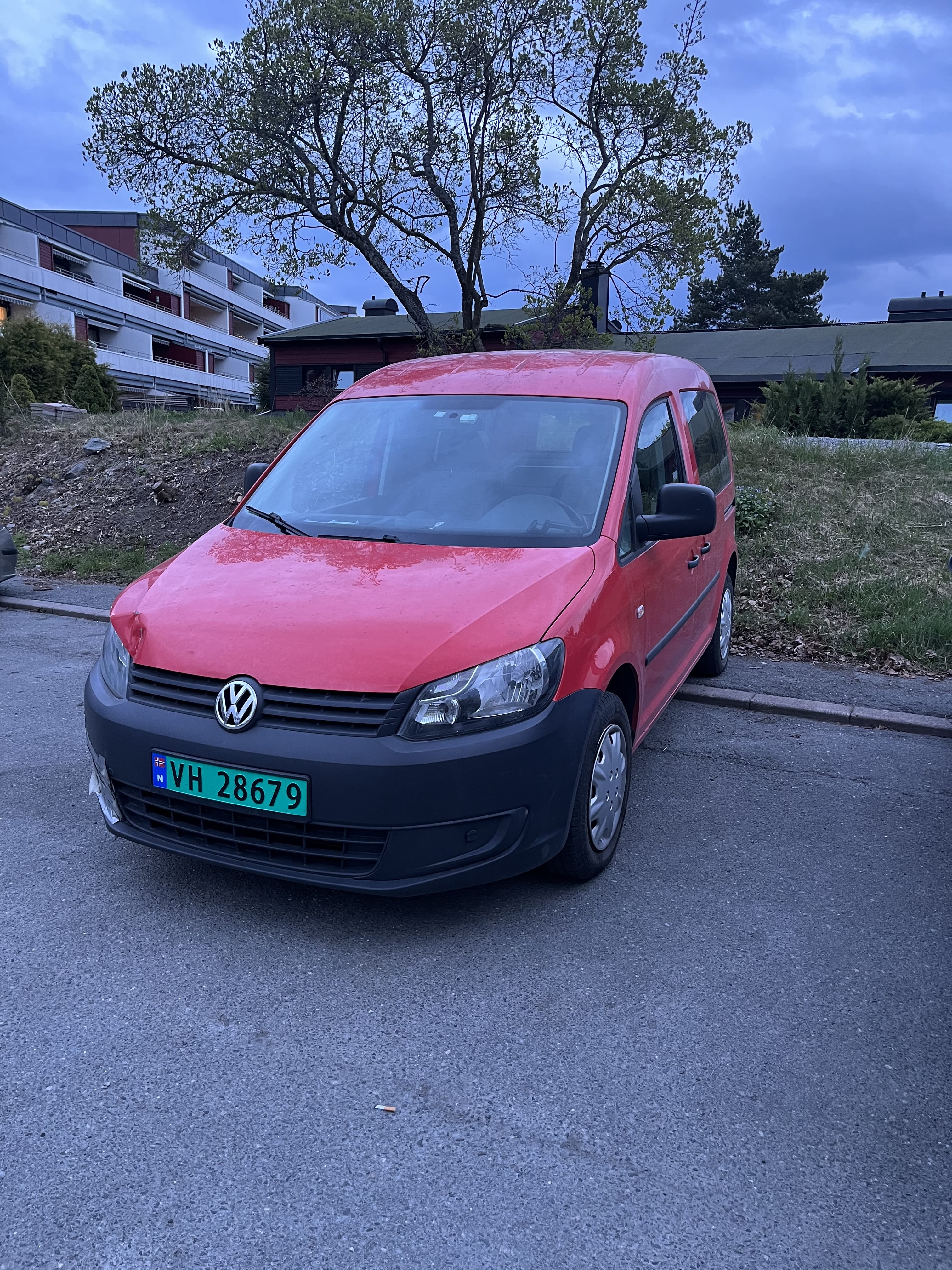 Volkswagen Caddy, 2011, Diesel, automatisk