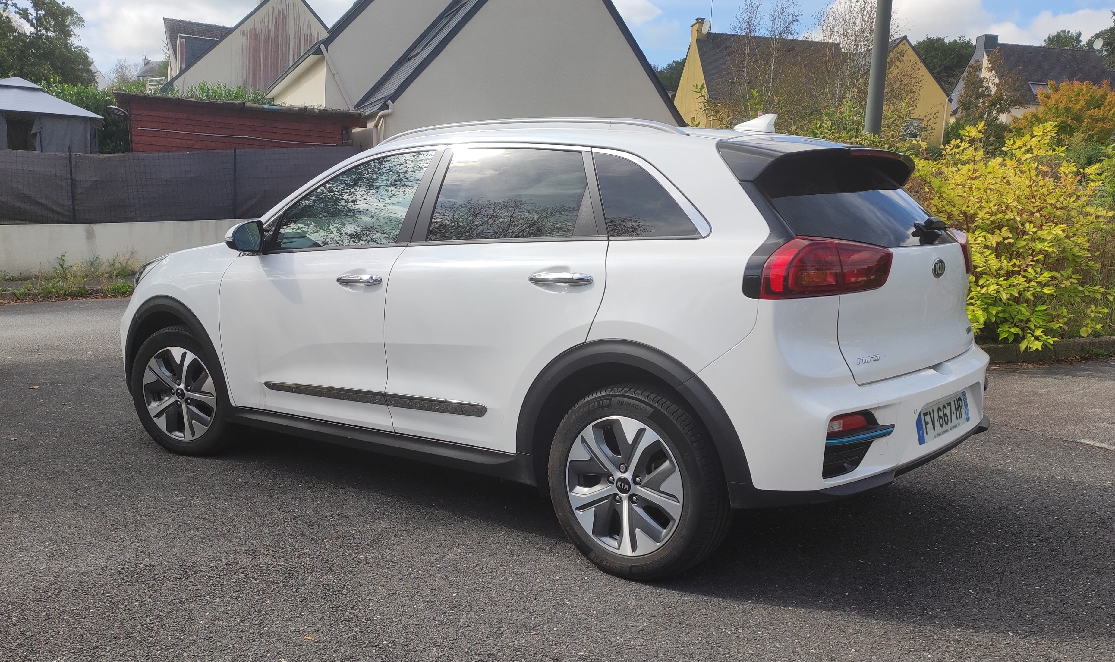 Kia e-Niro Grosse batterie 64 kWh avec GPS