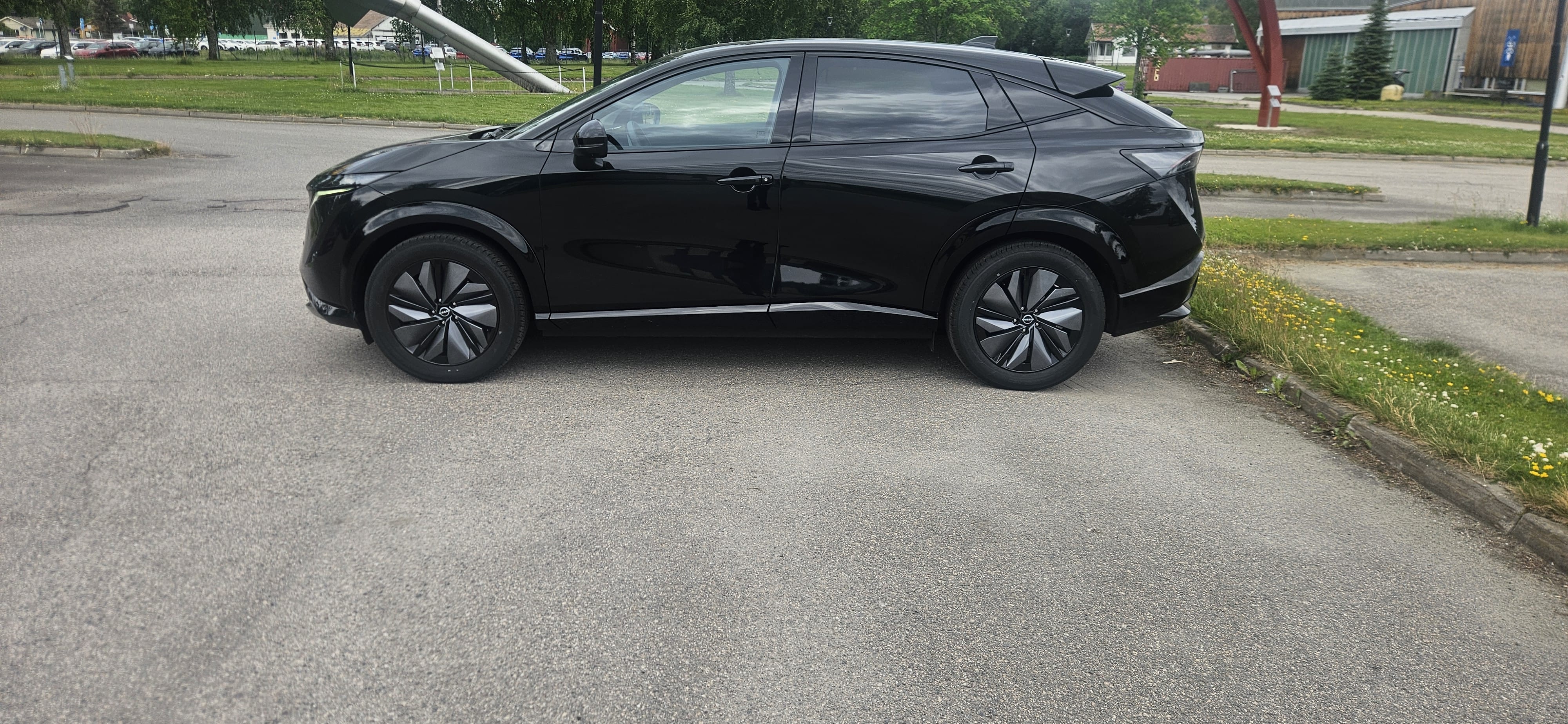 Nissan Ariya med Aircondition