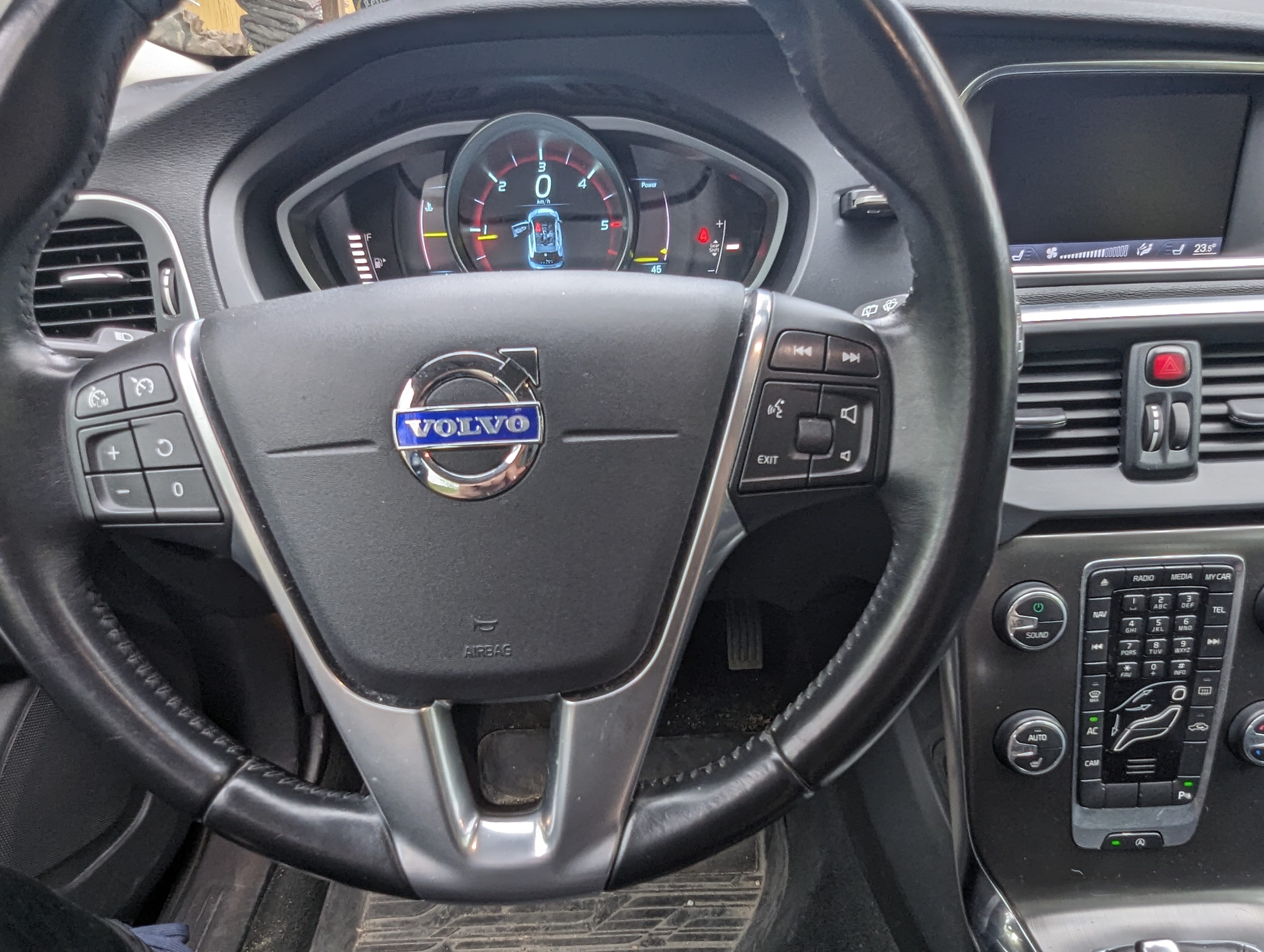 Volvo V40
