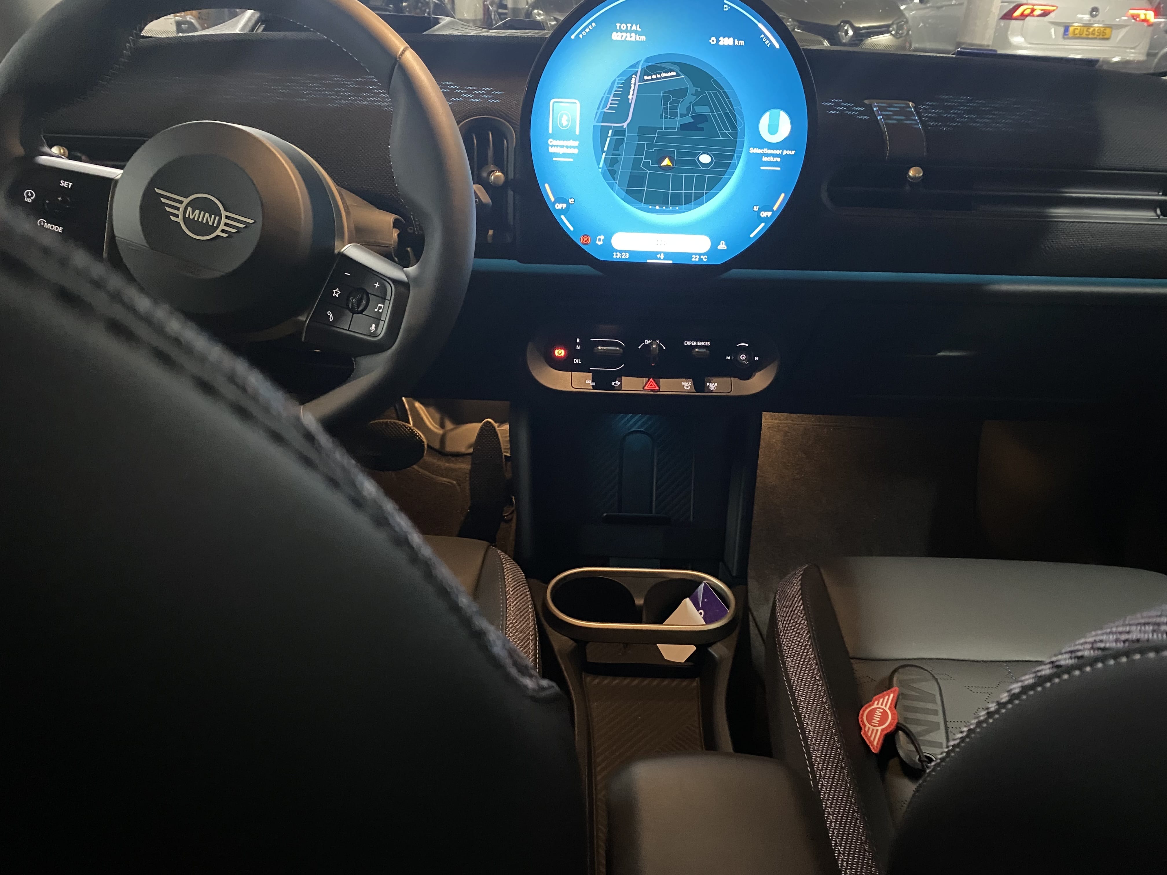 Mini Cooper 3 portes avec GPS