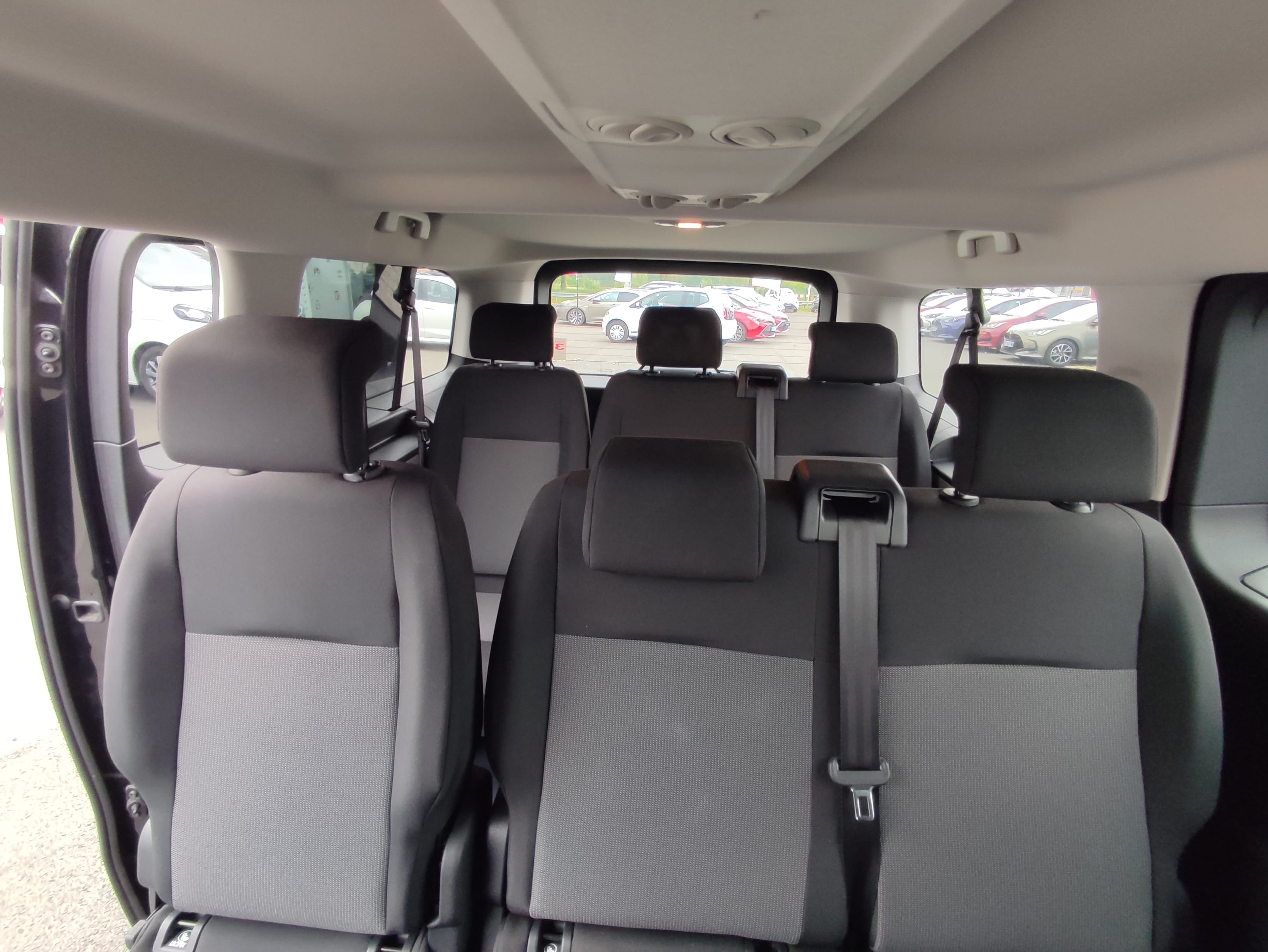 Toyota Proace Verso avec Régulateur de vitesse