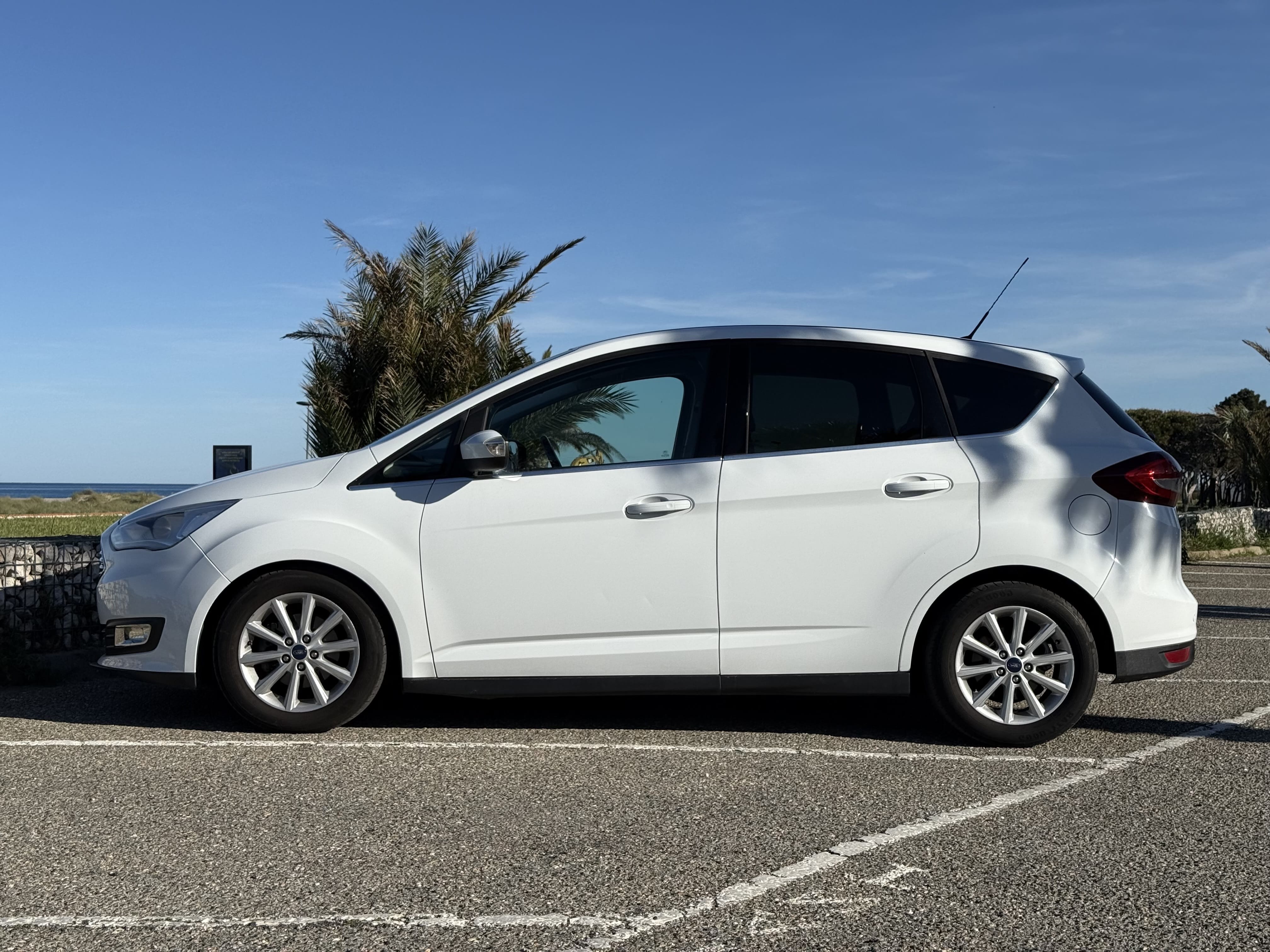 Ford C-Max avec Climatisation