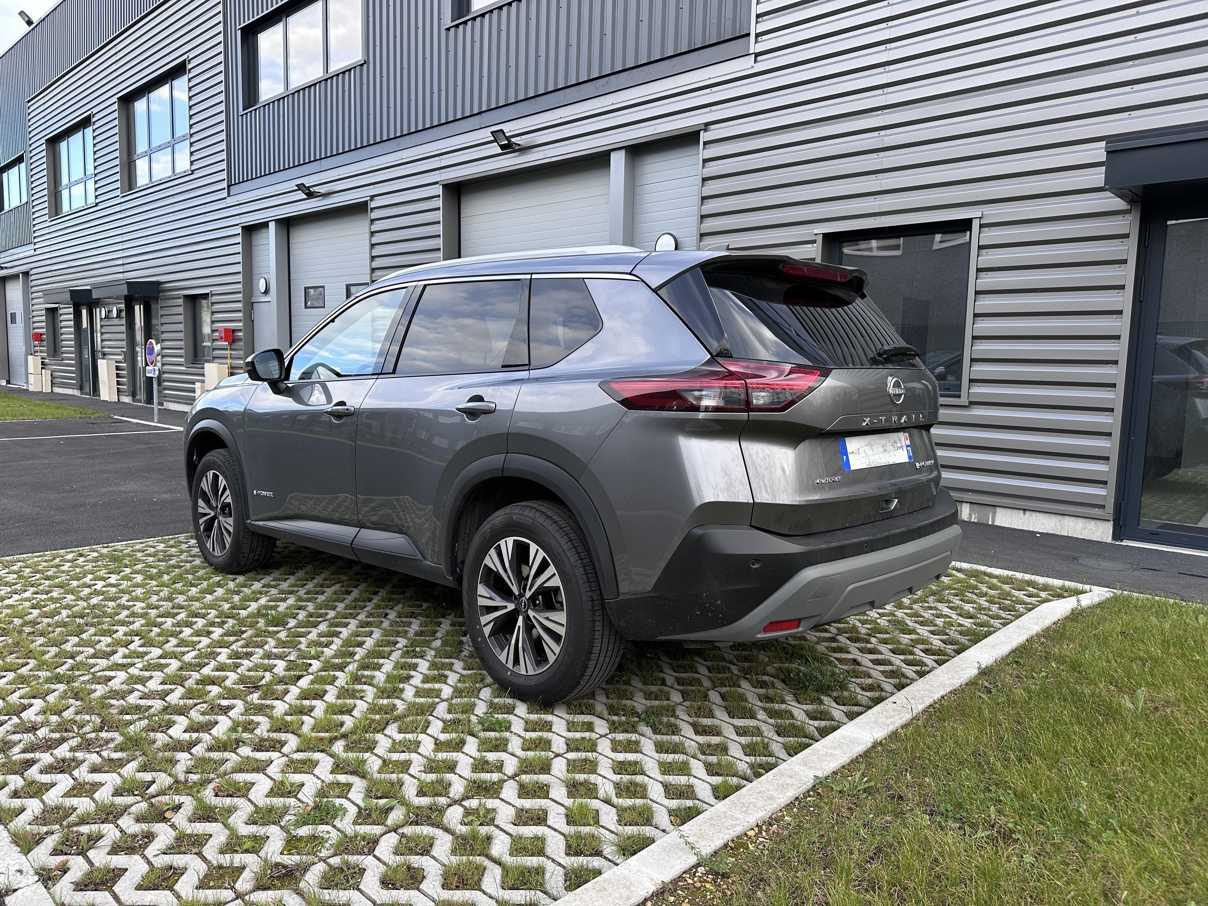 Nissan X-Trail N-CONNECTA E-4ORCE HEV 213CH BVA 7 PLACES avec Siège bébé
