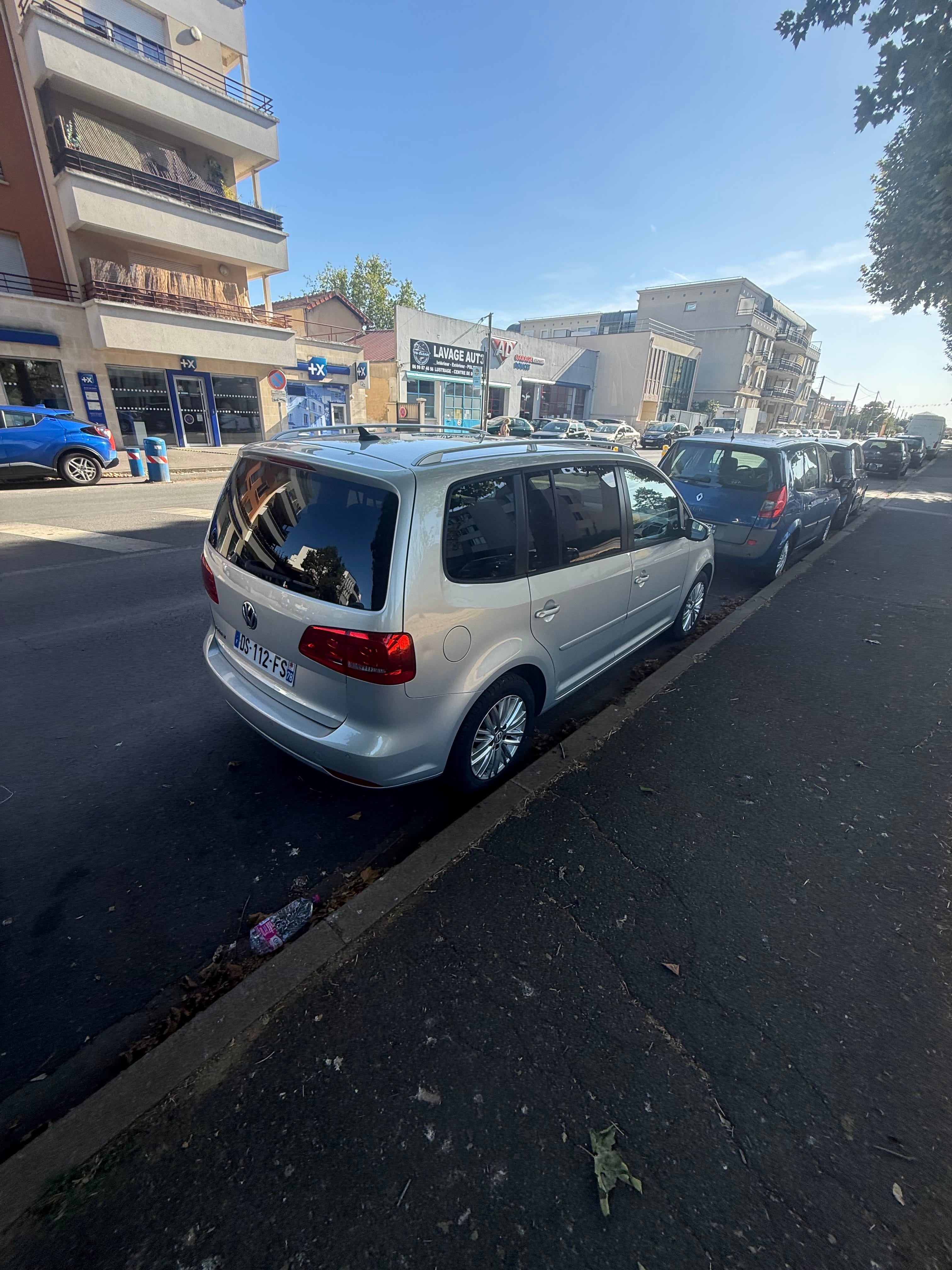 Volkswagen Touran avec Climatisation