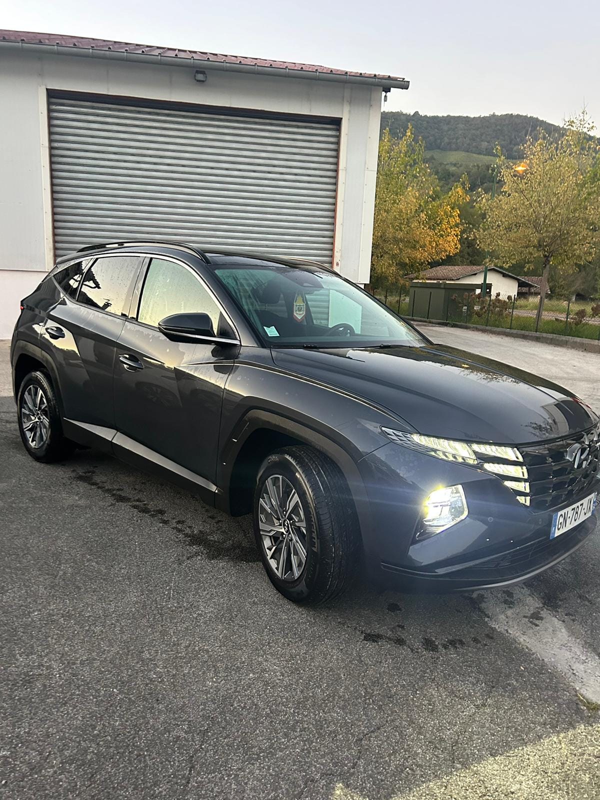 Hyundai Tucson Hybride, 2023, Essence 98 / Électrique (hybride), automatique