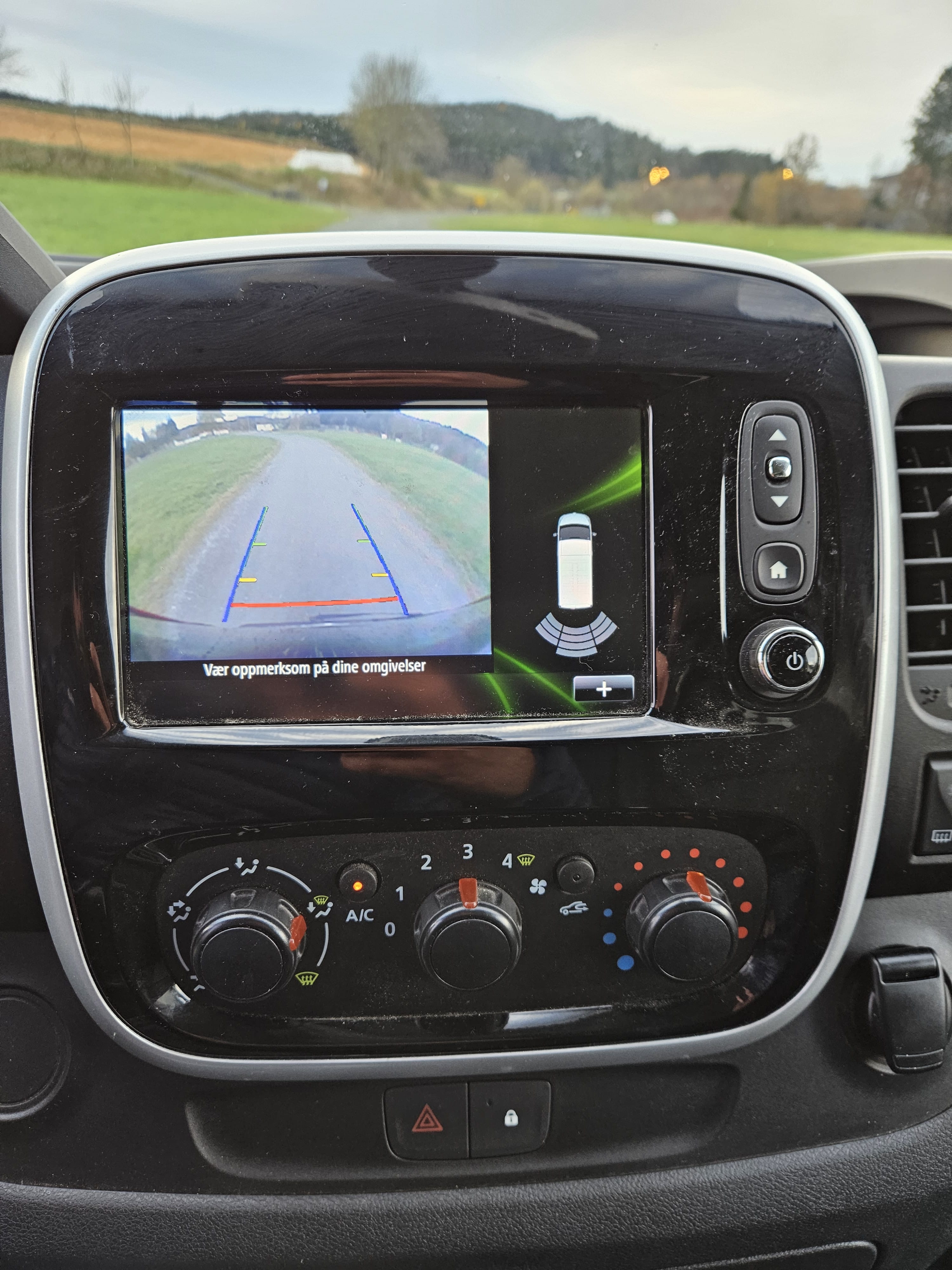 Renault Trafic med Apple CarPlay