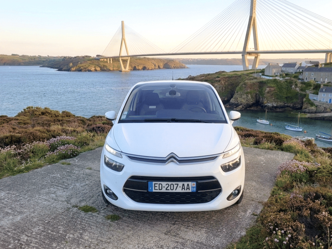 Citroen C4 Picasso avec Apple CarPlay
