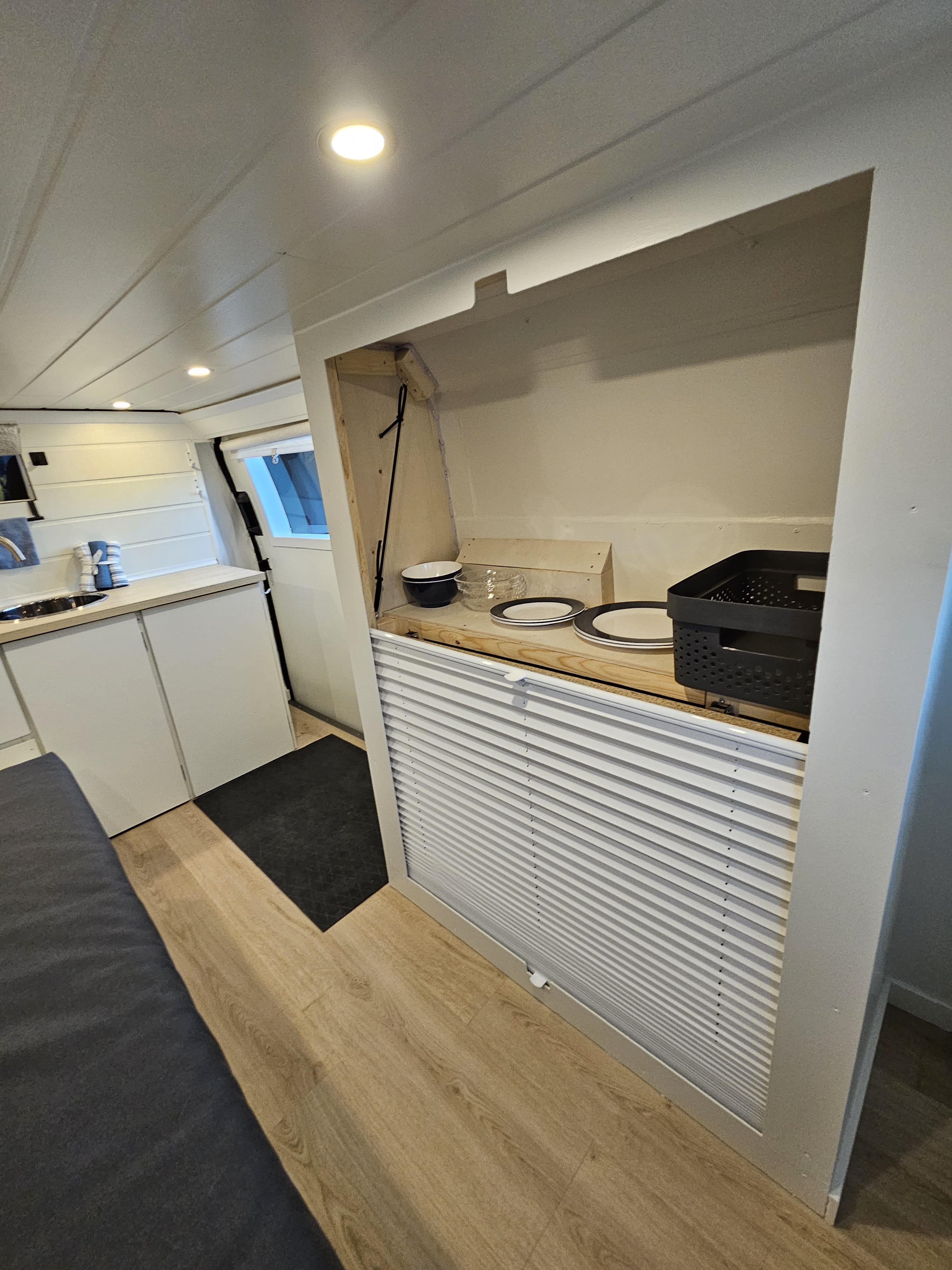 Ford Transit Custom Varebil med Skistativ