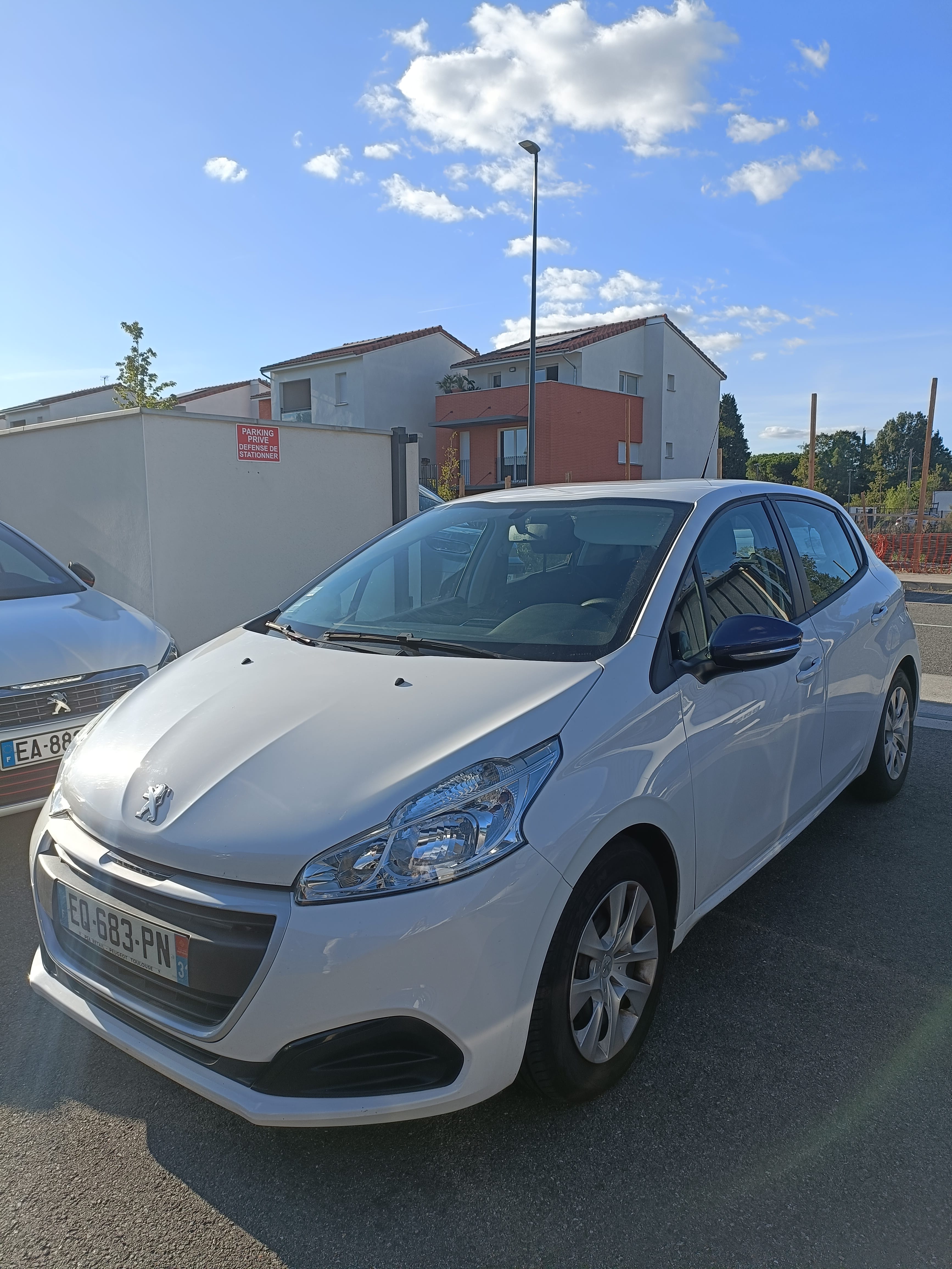 Peugeot 208, 2017, Essence 95