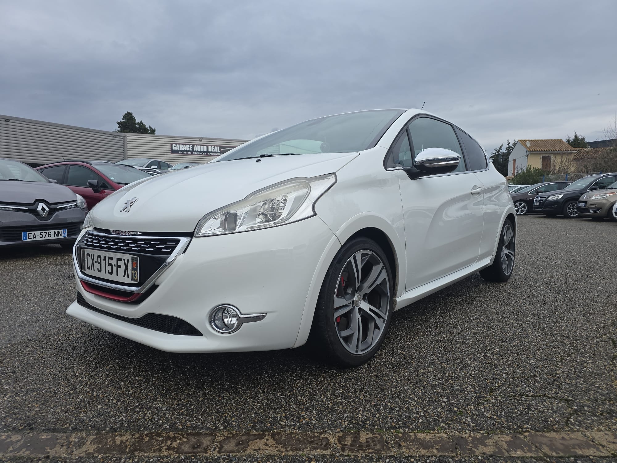 Peugeot 208, 2013, Essence 95