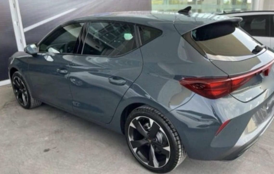 Cupra Leon 1.5 TFSI Turbo Híbrido avec Climatisation