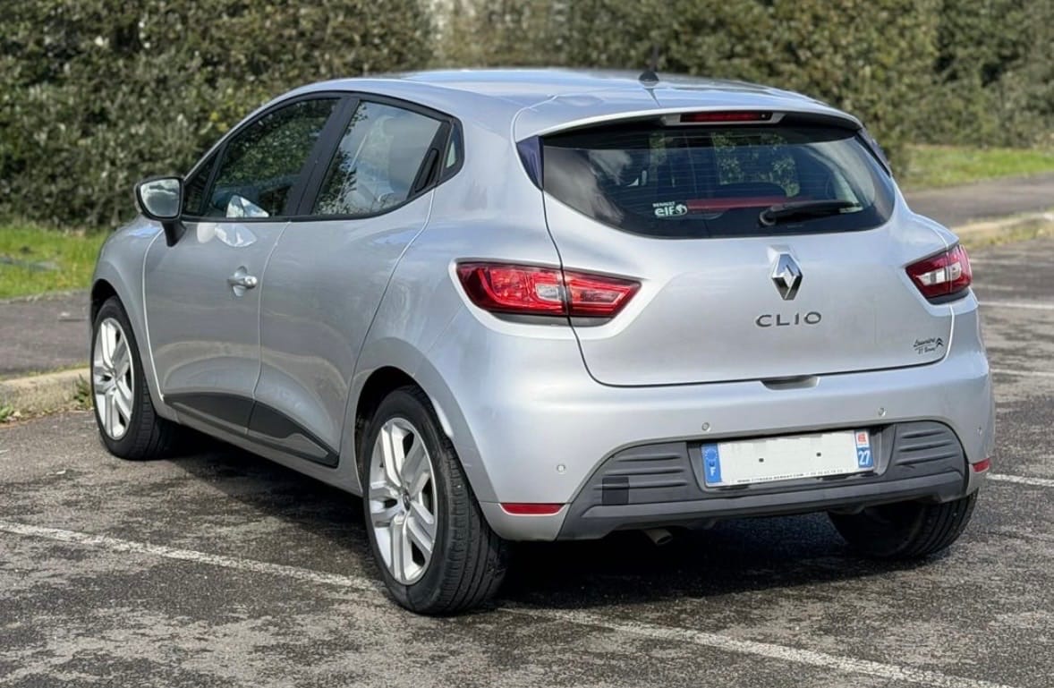 Renault Clio avec GPS