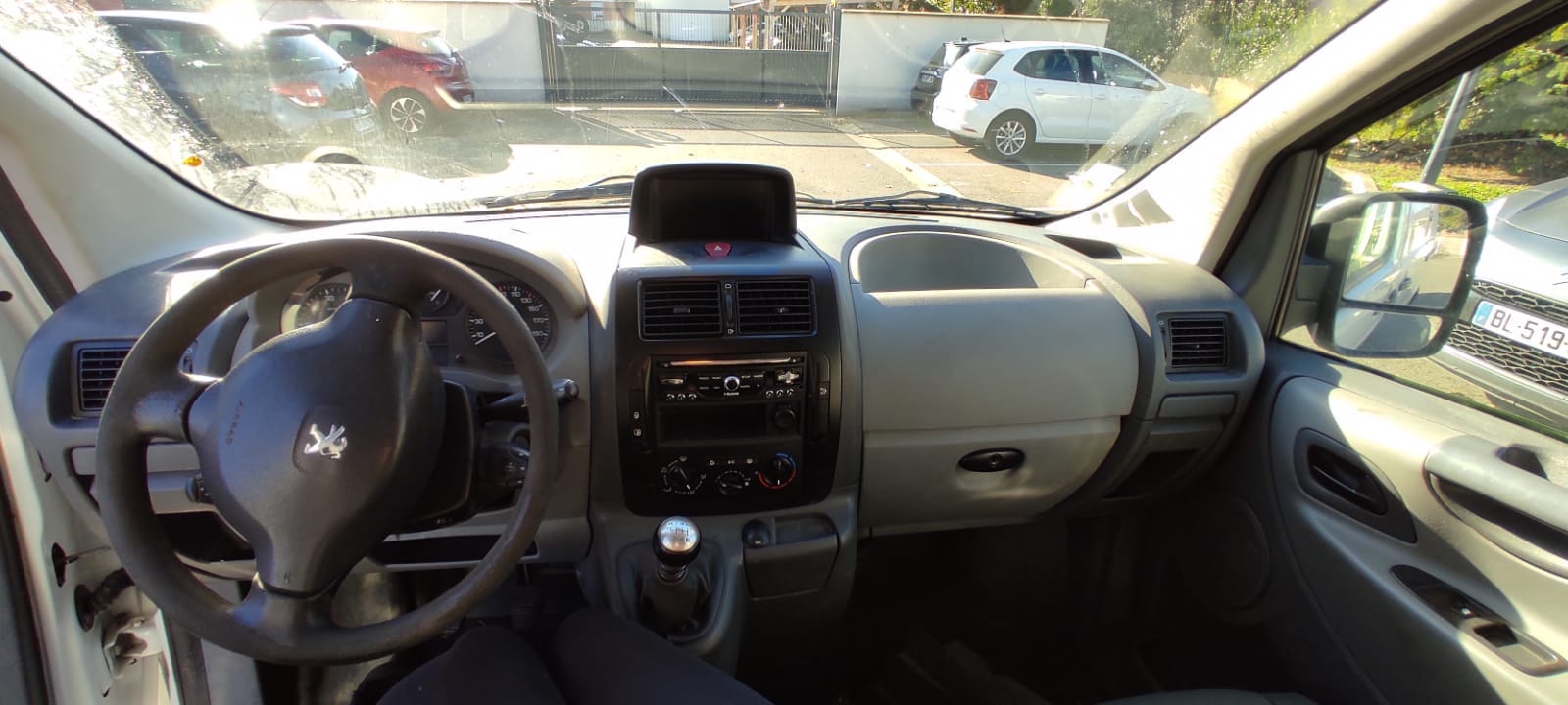 Peugeot Expert mit Bluetooth-Audio
