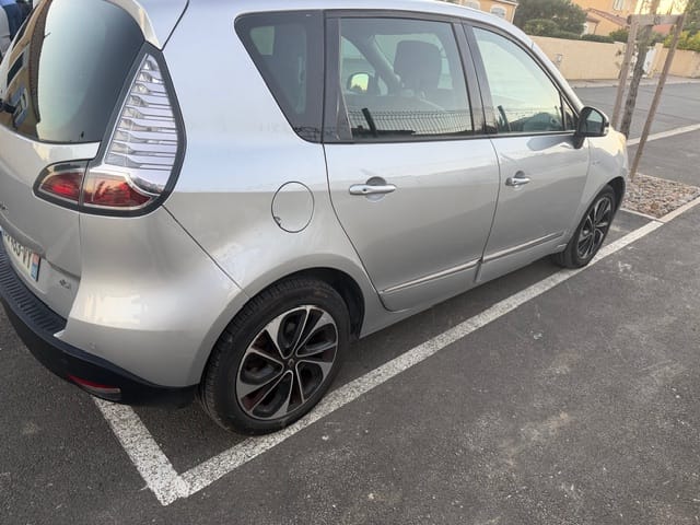 Renault Scenic  1.5 DCI avec GPS
