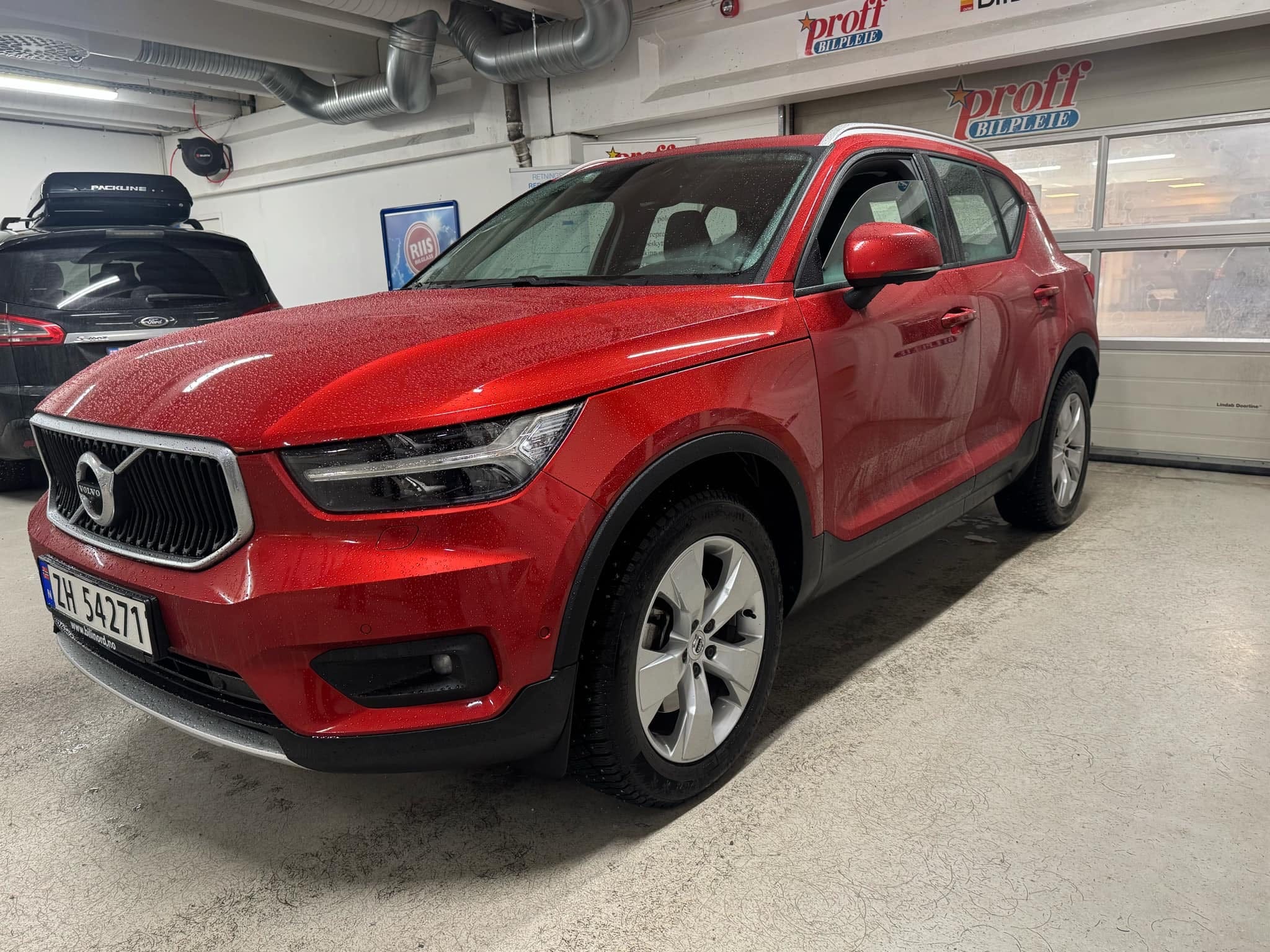 Volvo XC40 4x4 diesel, 2018, Diesel, automatisch