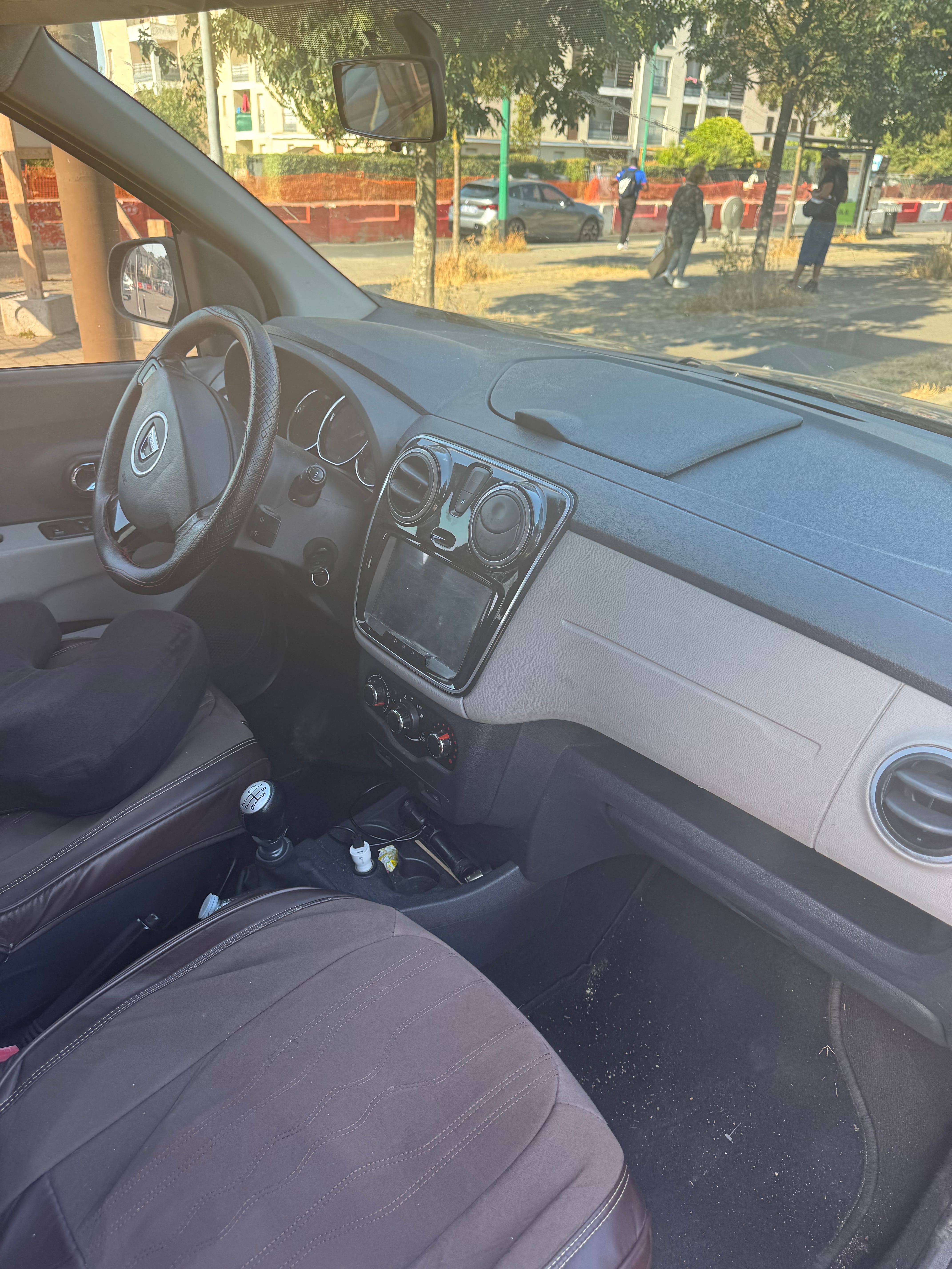 Dacia Lodgy avec Climatisation