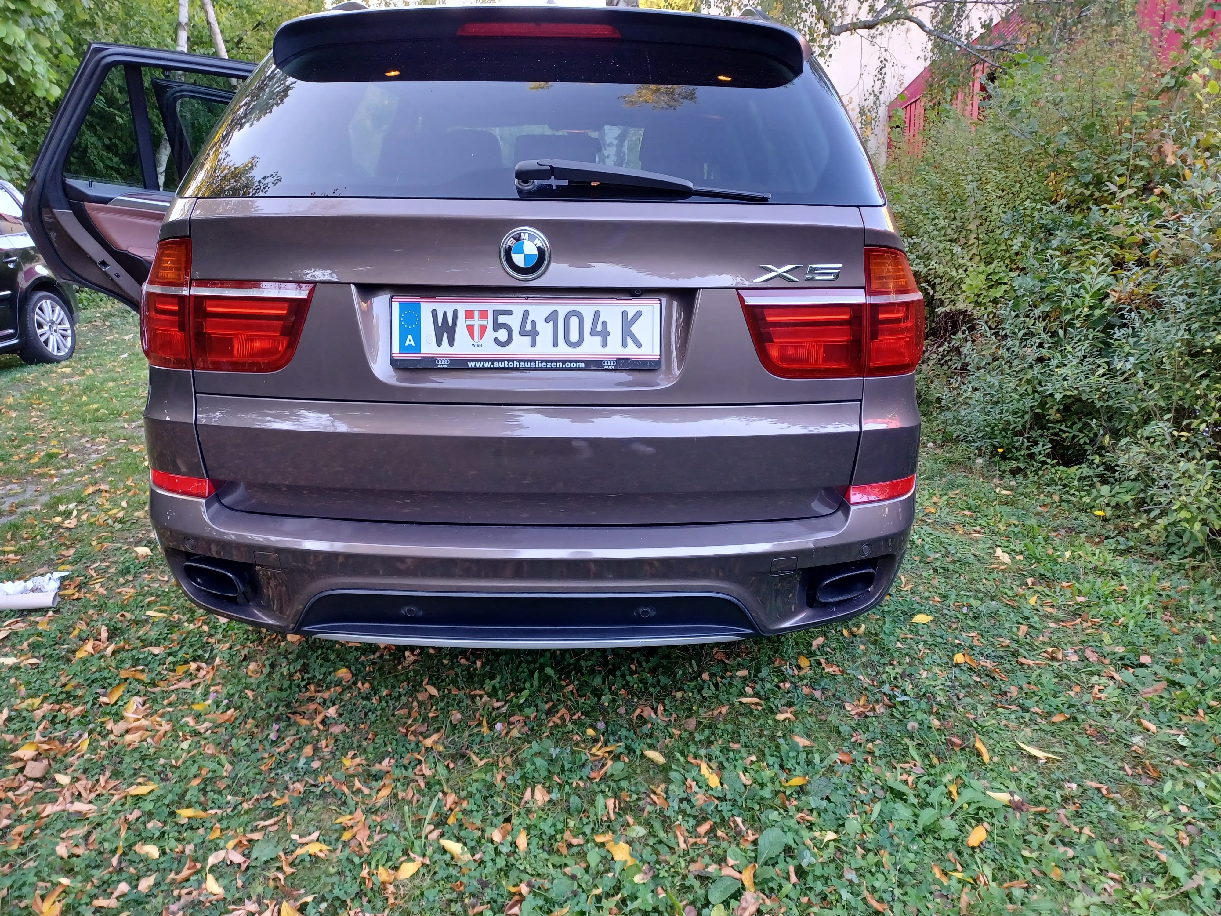 BMW X5 mit Navigationsgerät