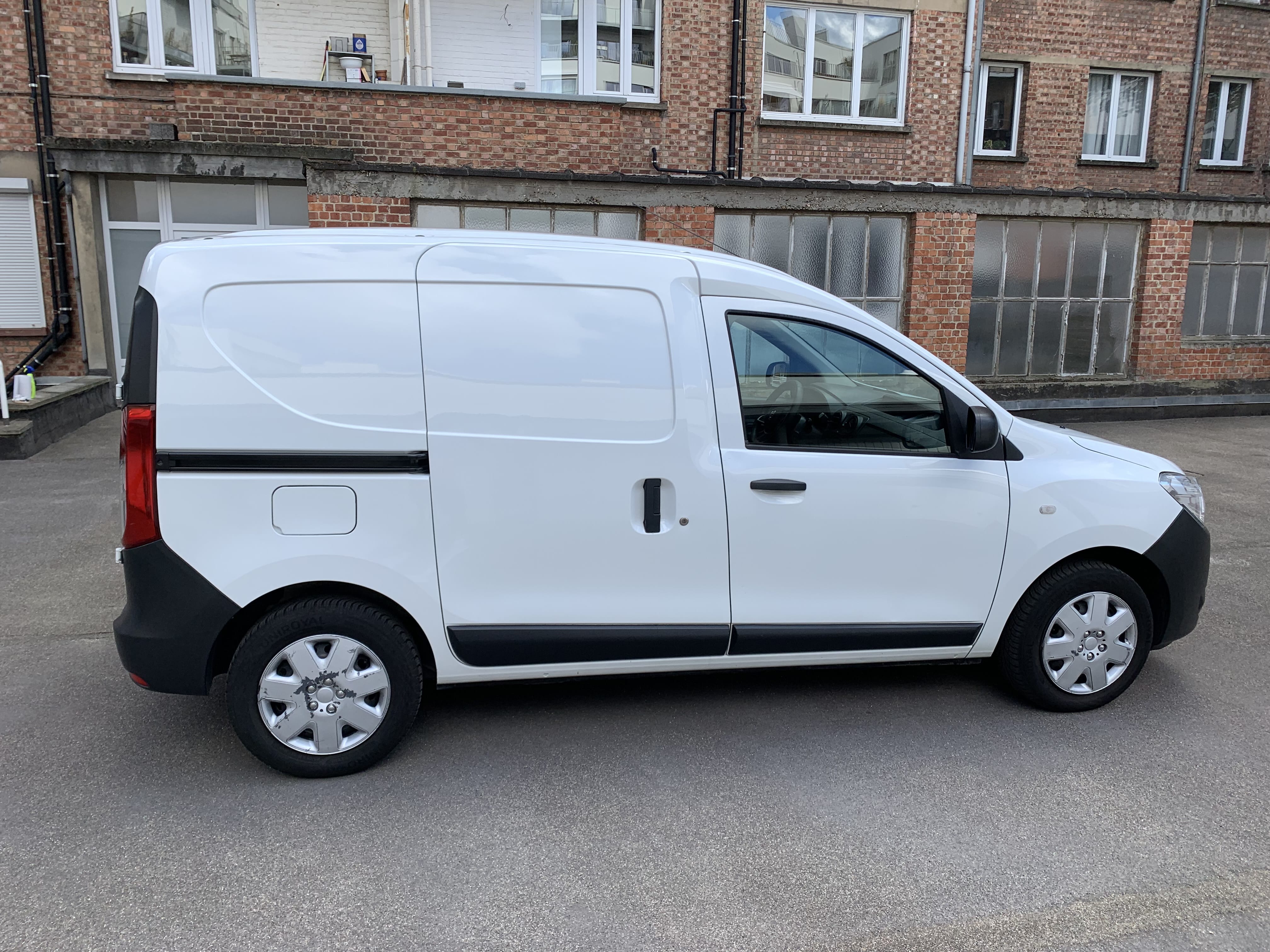 Dacia Dokker Van with Cruise control