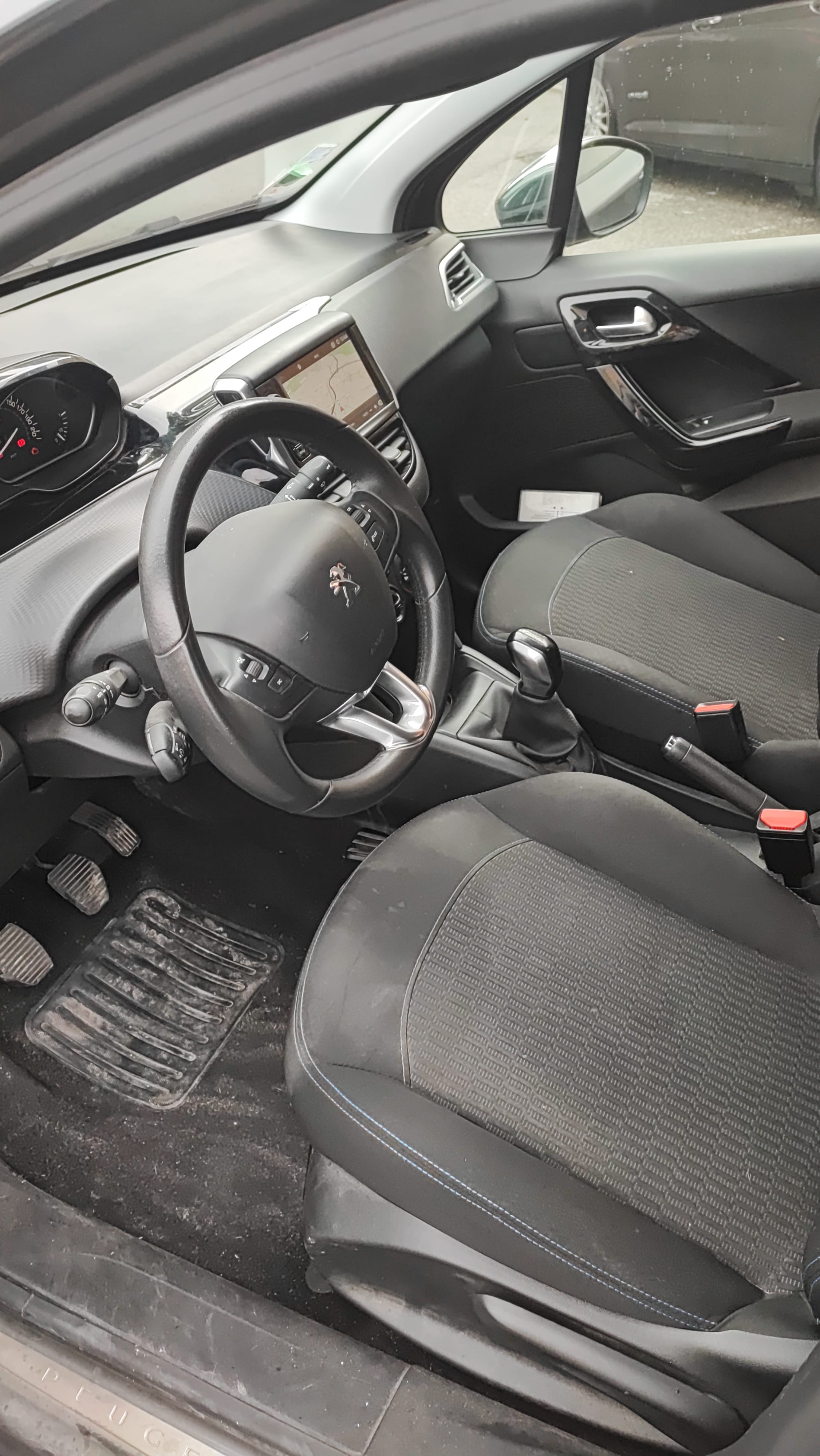 Peugeot 208 avec Climatisation