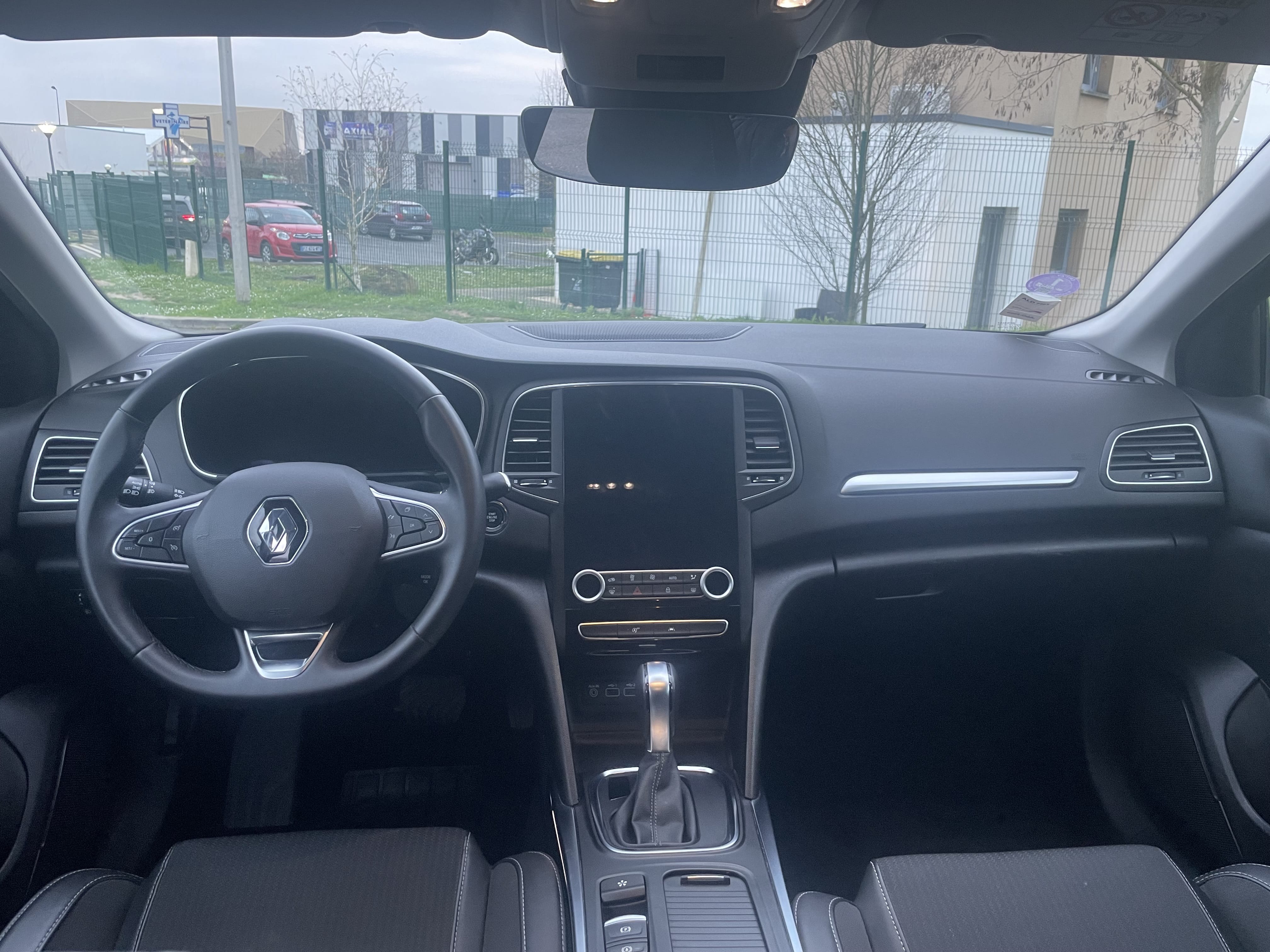 Renault Mégane GF-332-BE avec Régulateur de vitesse