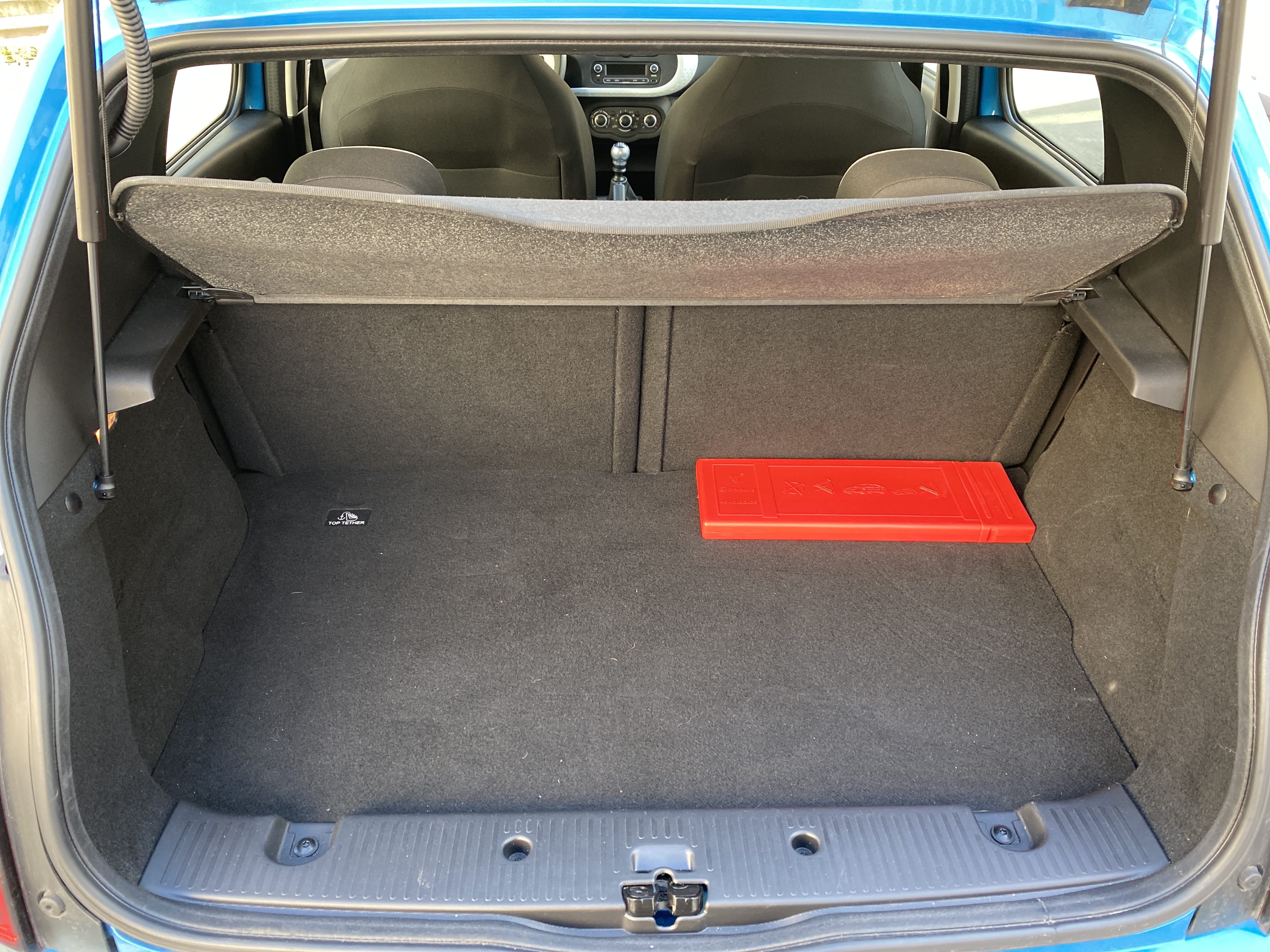Renault Twingo 673 avec Entrée audio / iPod