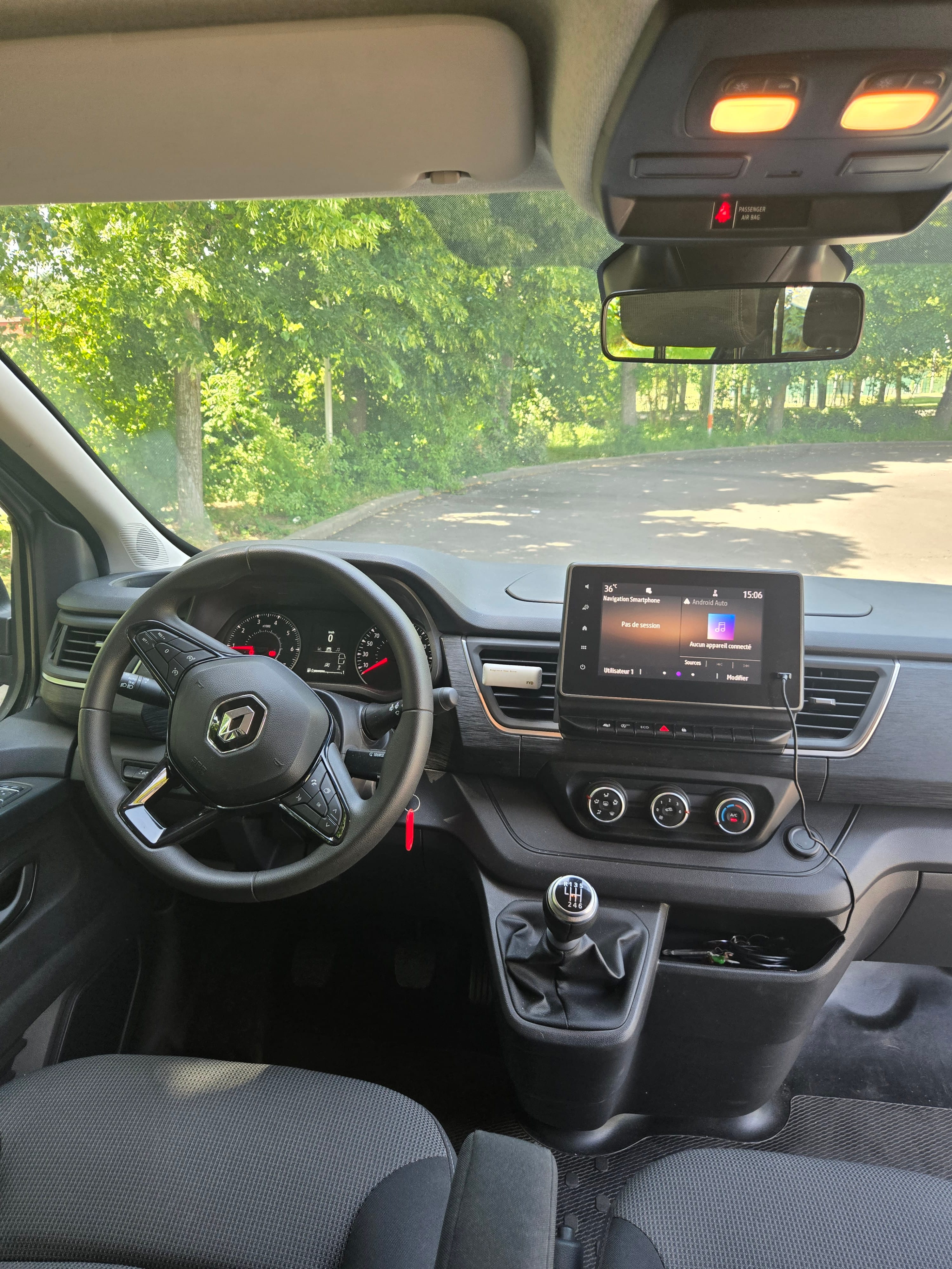 Renault Trafic Passenger Renault Trafic 9 places – 2.0 dci 150 CV – CarPlay avec Régulateur de vitesse