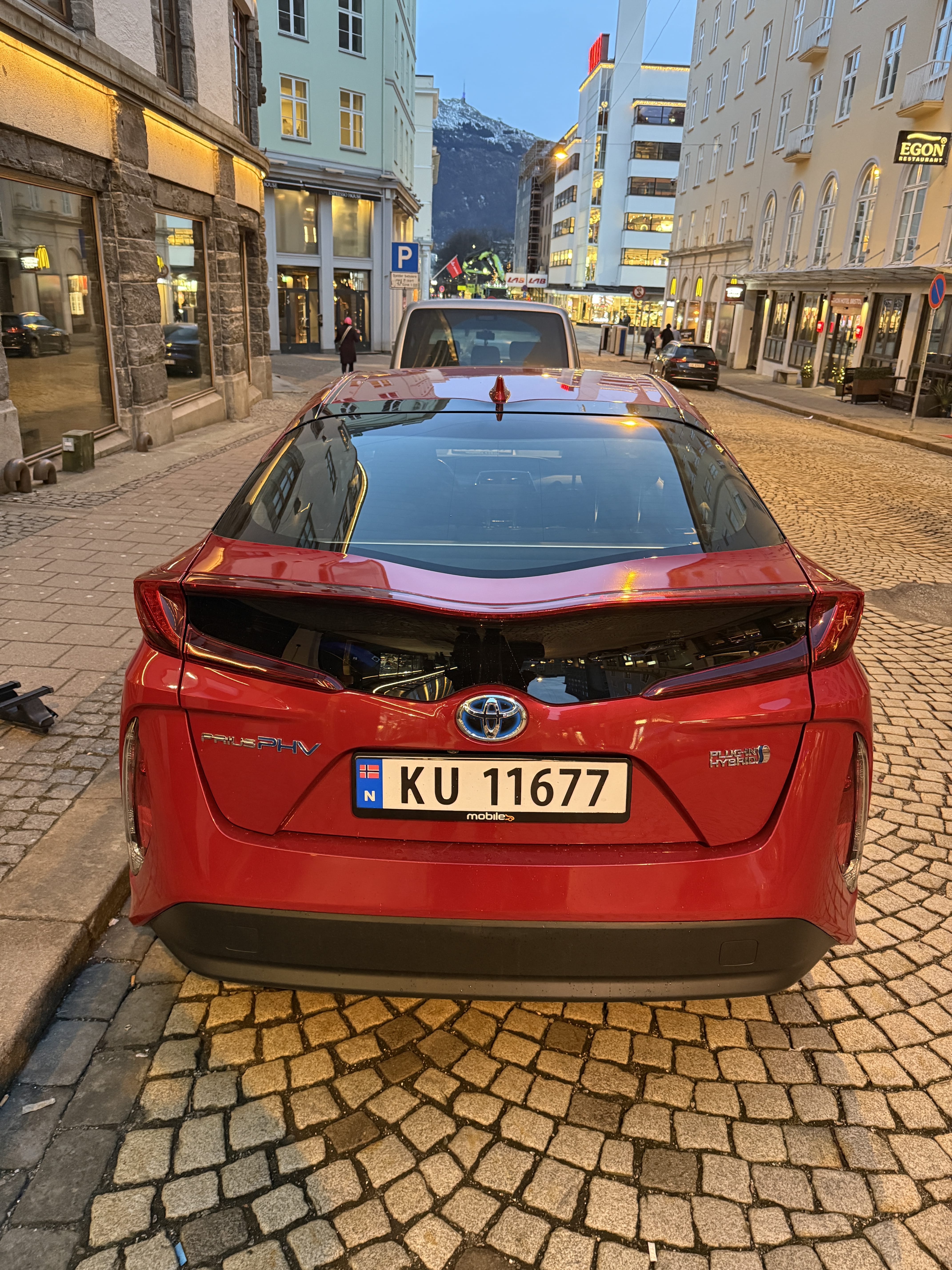 Toyota Prius Plug-in Hybrid with GPS