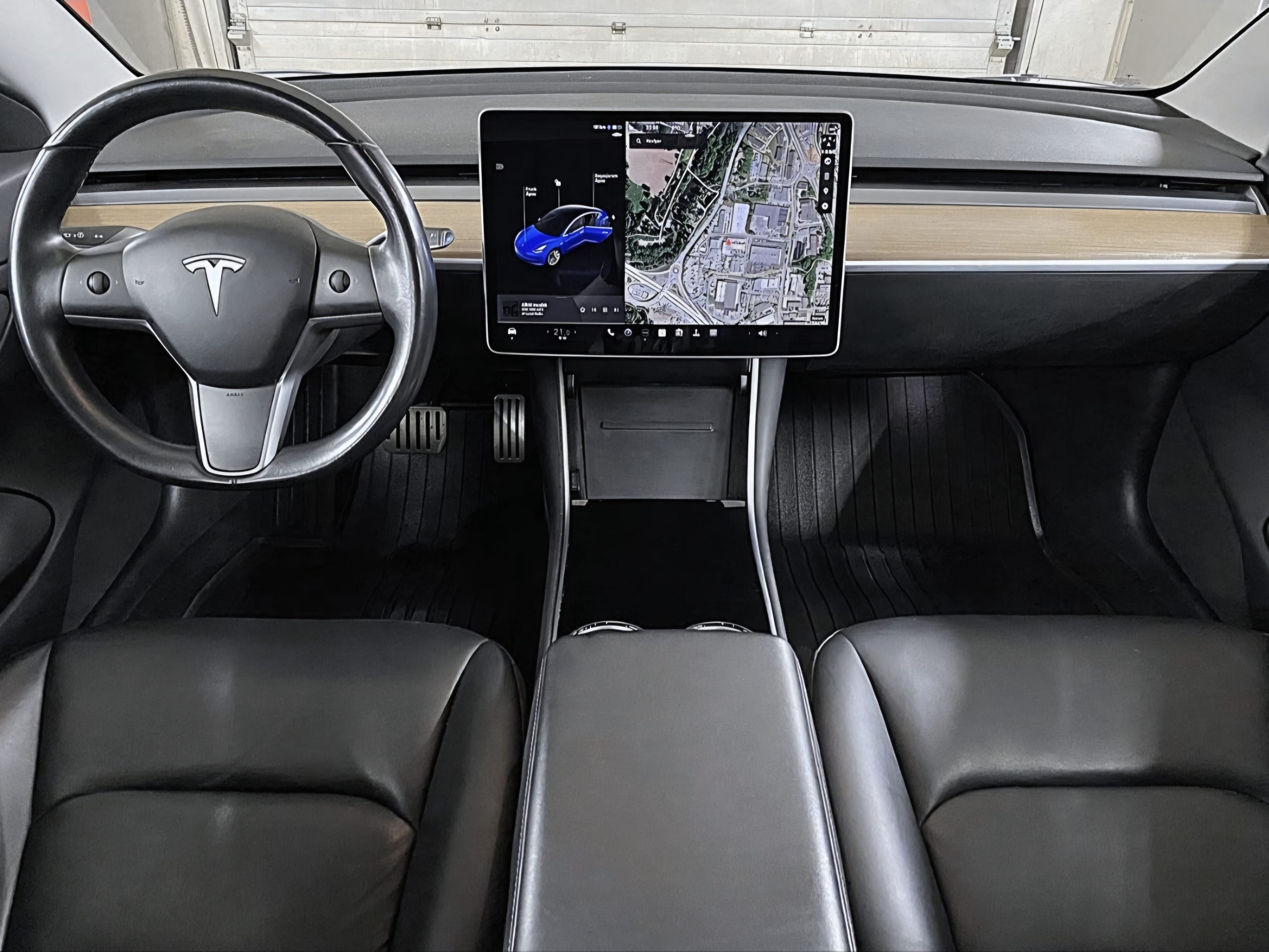 Tesla Model 3 Long Range met Android Auto