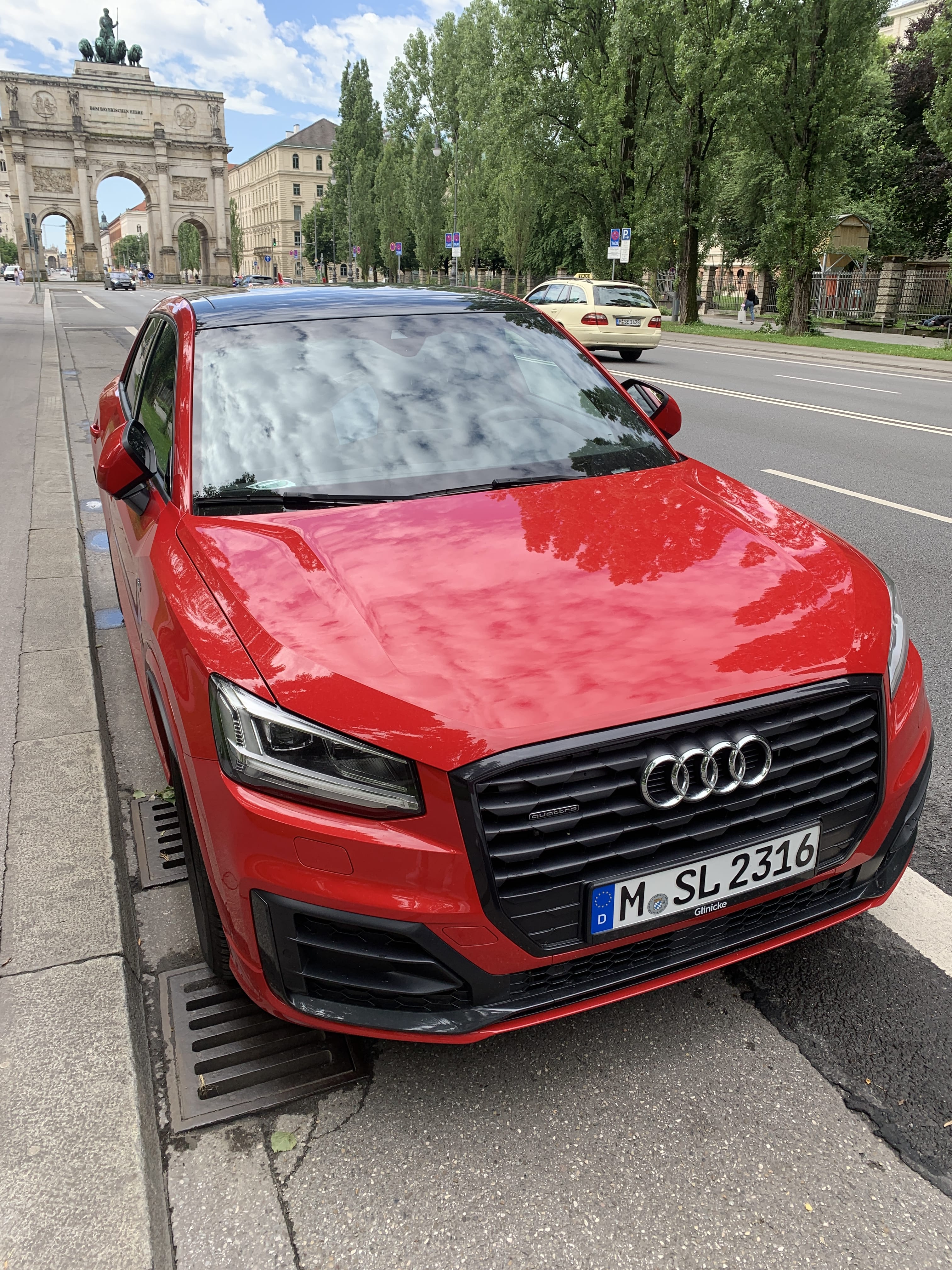 Audi Q2, 2018, Super 95, Automatik