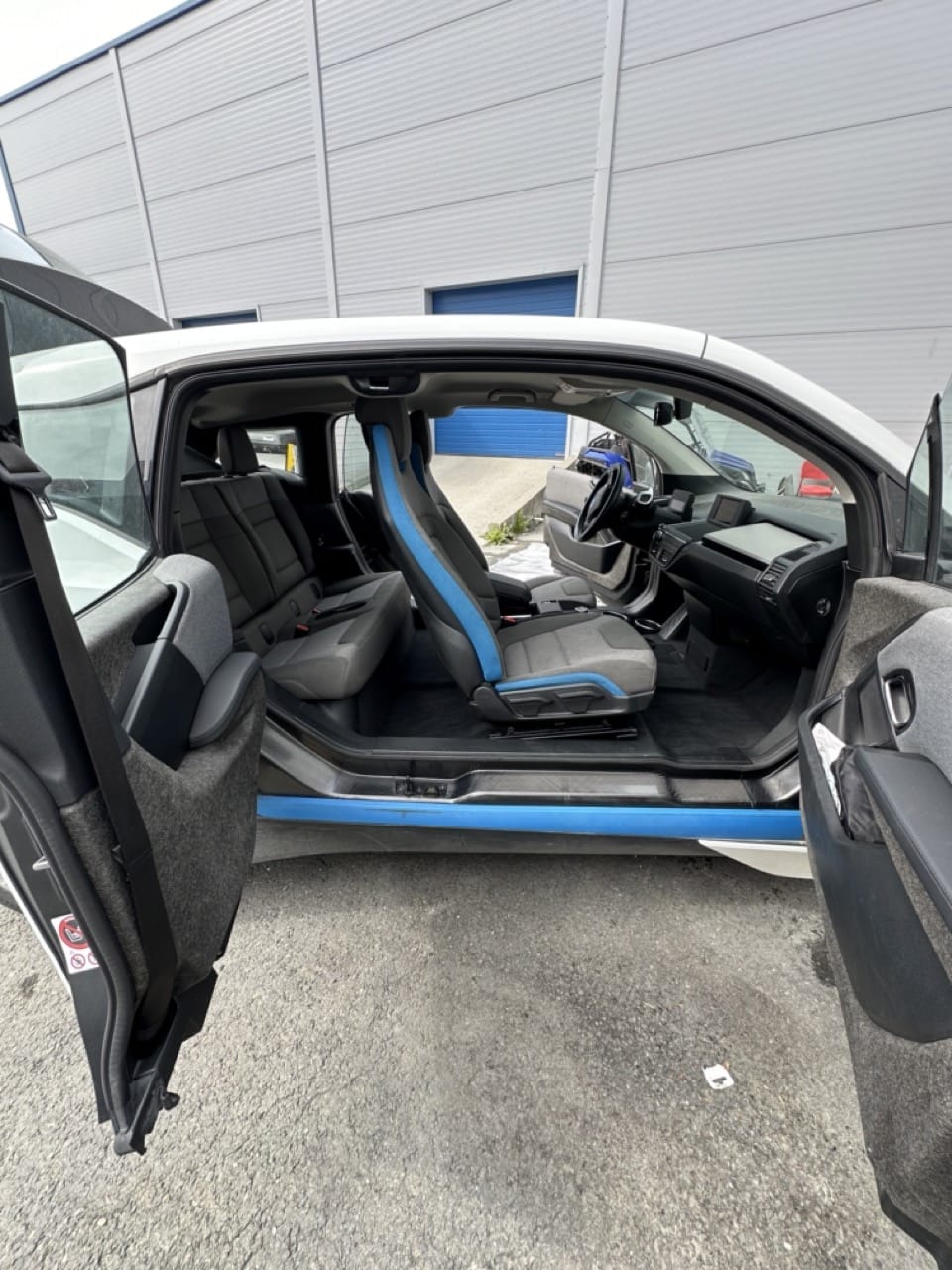 BMW i3 94ah med Lydinngang