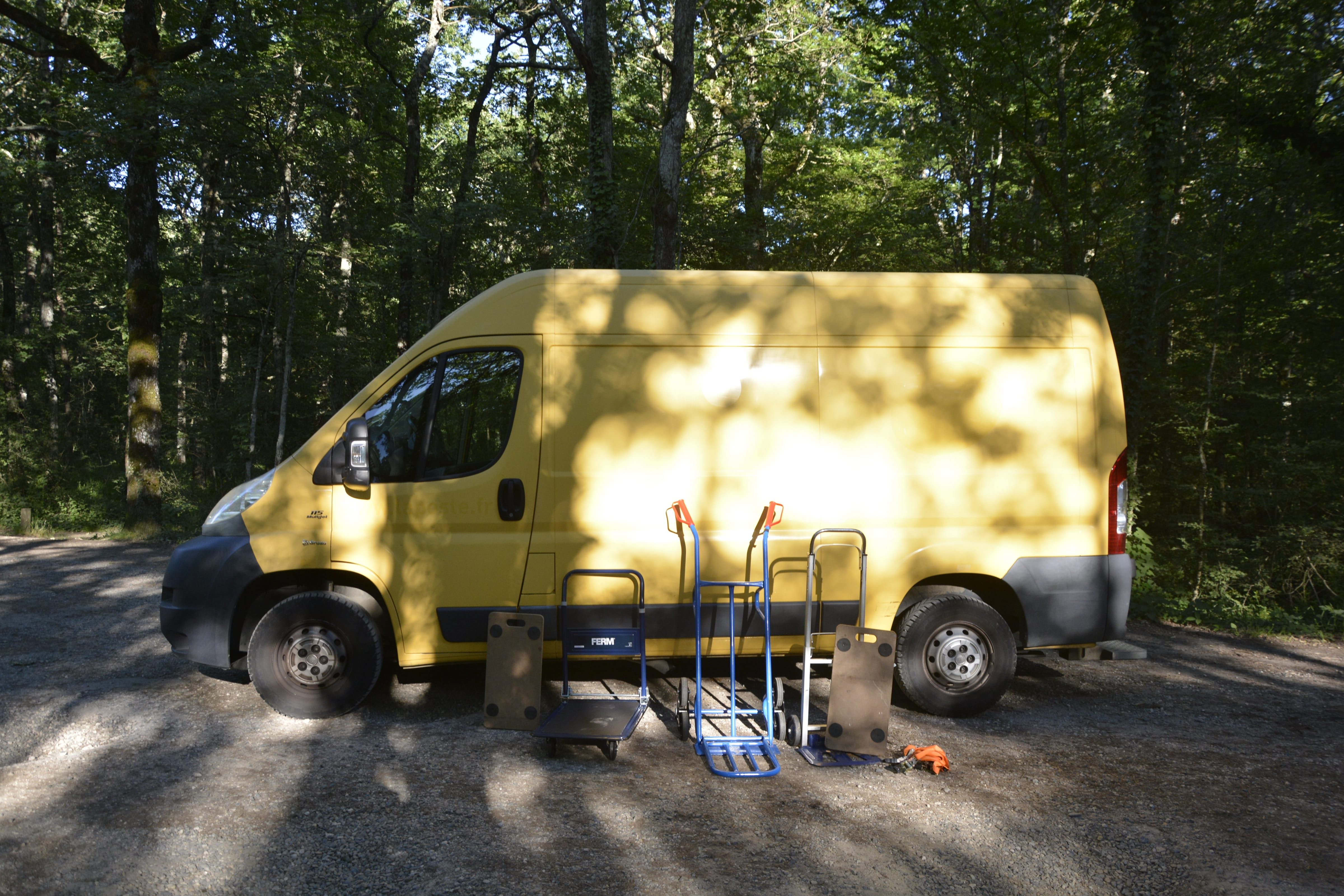 Fiat Ducato avec 2 Diables, Sangles et Chariot plateforme avec Pneus neige