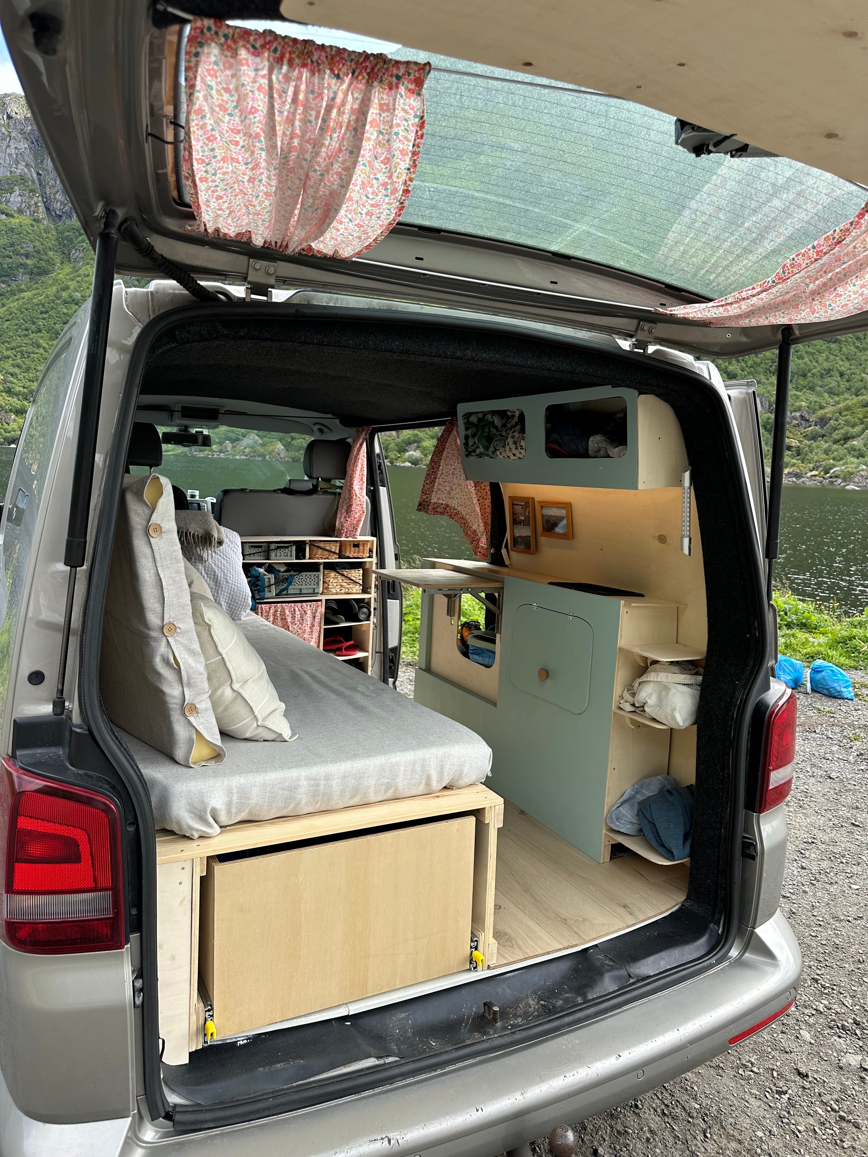 Volkswagen Transporter med Bilradio