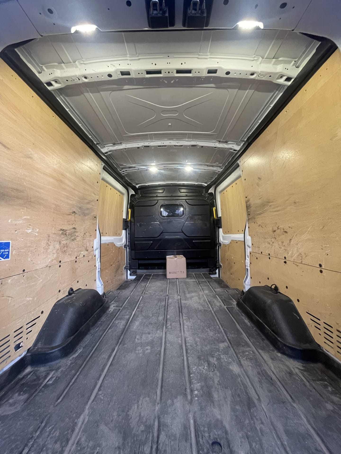 Ford Transit AWD 4 hjulstrekk / hengerfeste med Tilhengerfeste