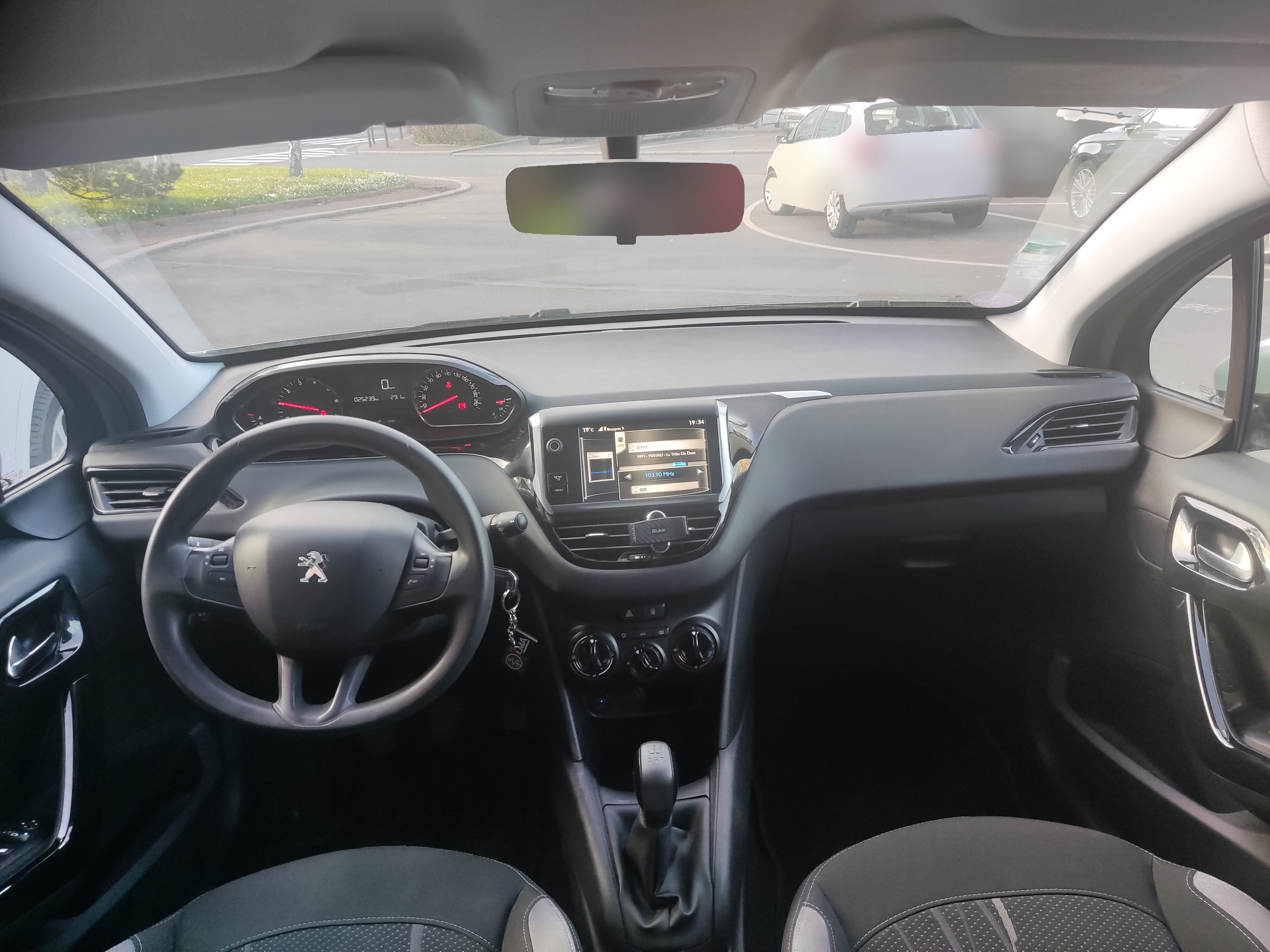 Peugeot 208 1.2 VTI 82 Ch avec Audio Bluetooth