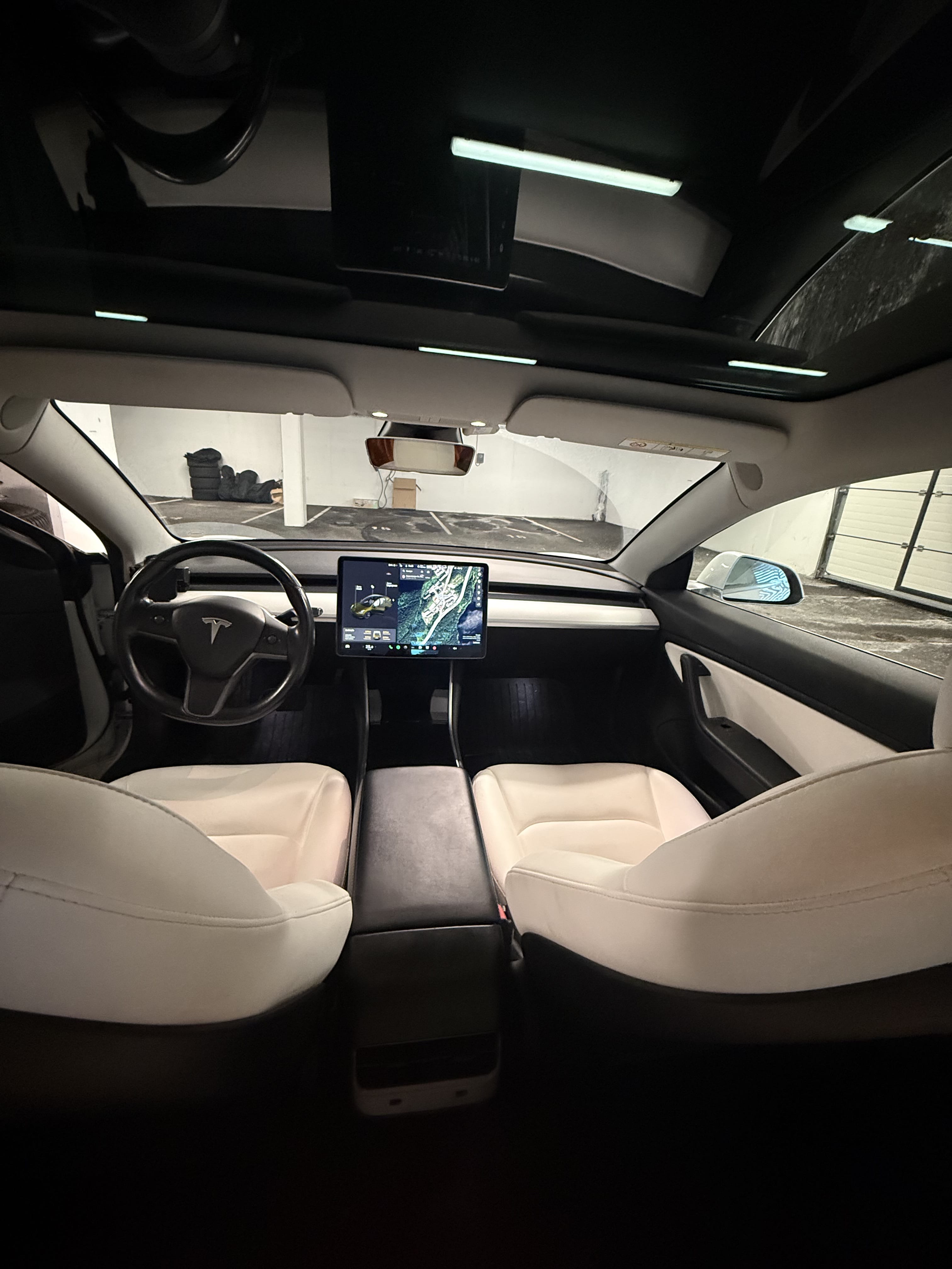 Tesla Model 3 Long Range med Cruisekontroll