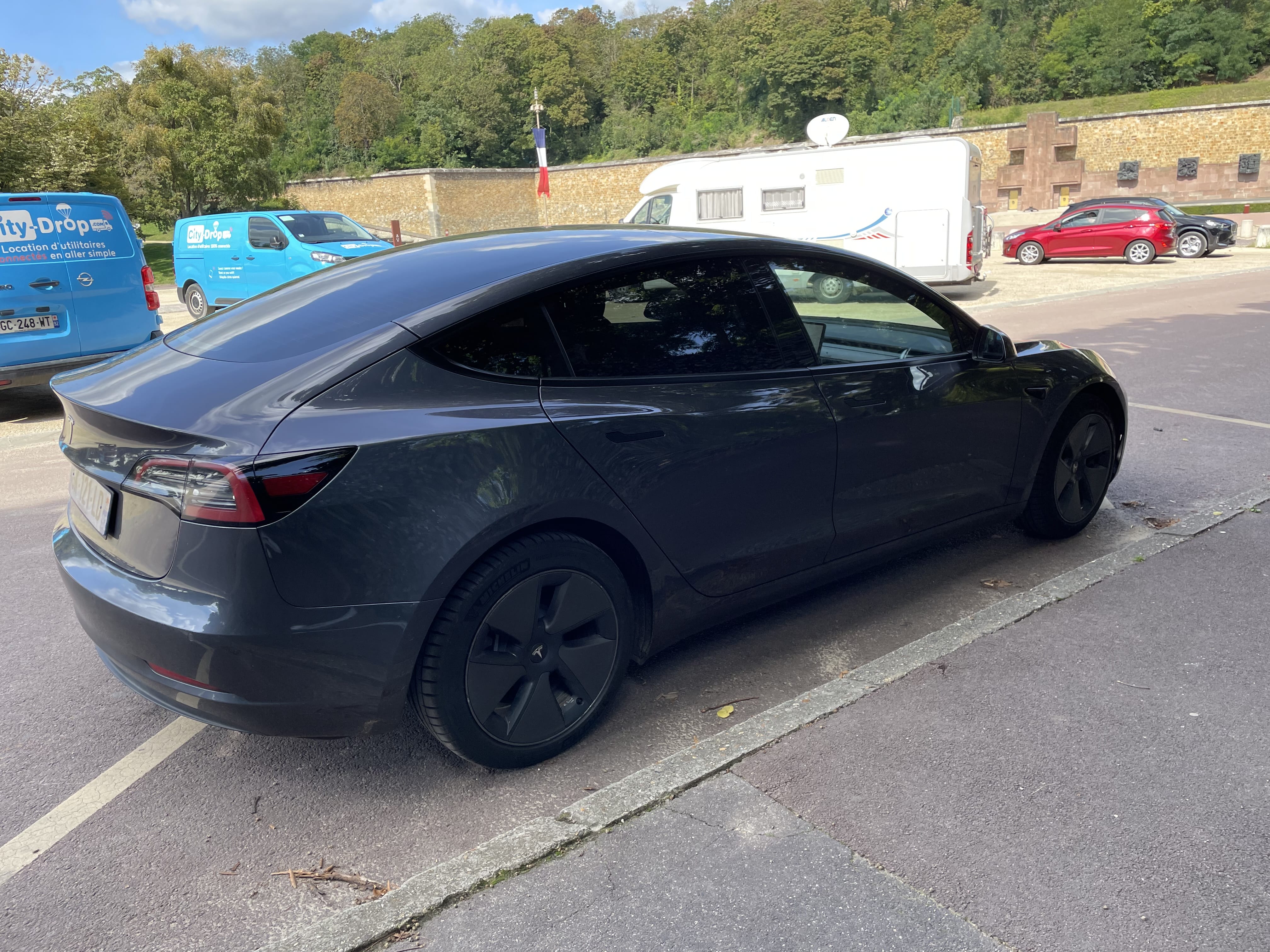 Tesla Model 3 Standard Plus avec GPS