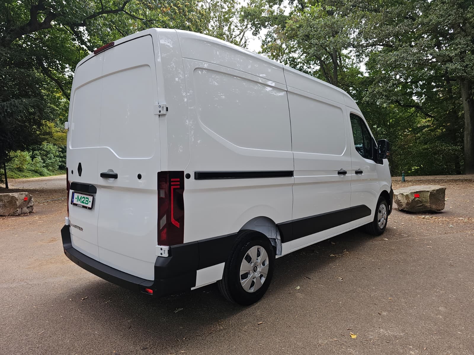 Renault Master with GPS