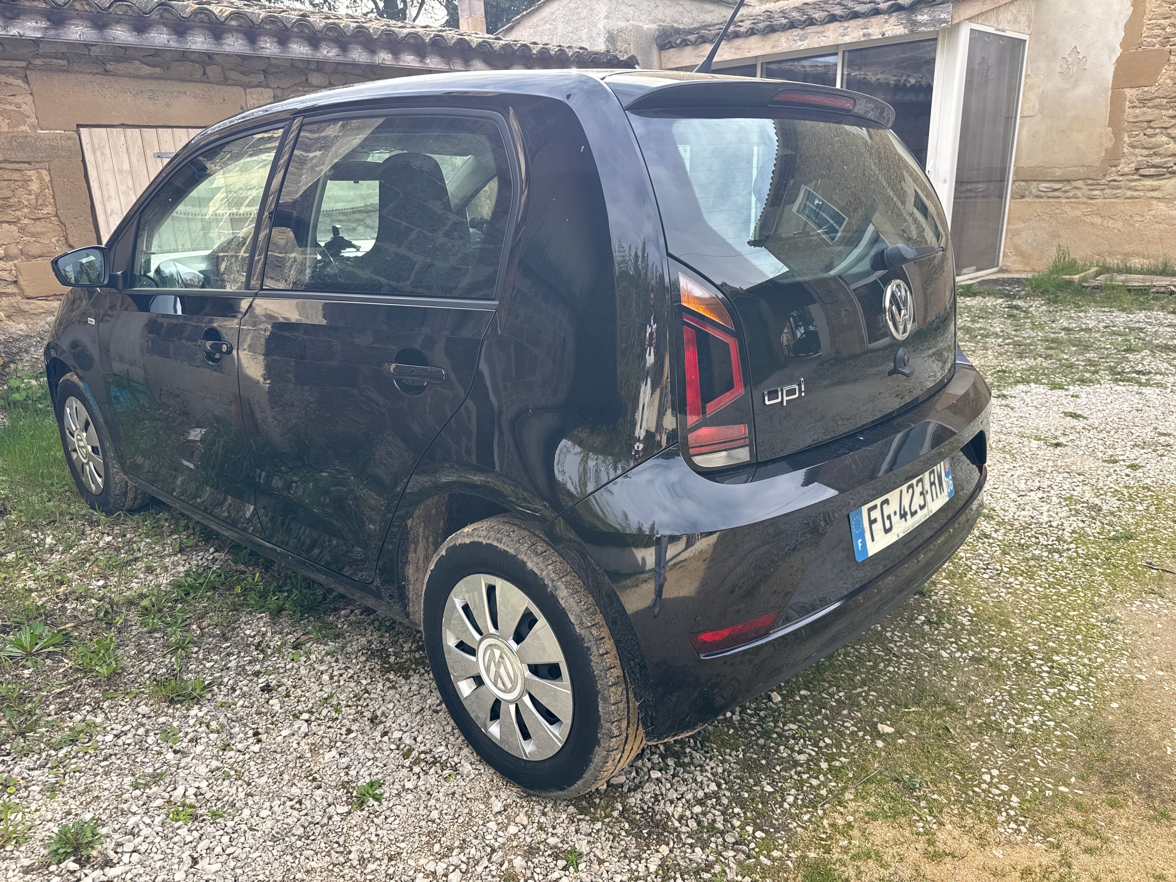 Volkswagen Up! avec Siège bébé