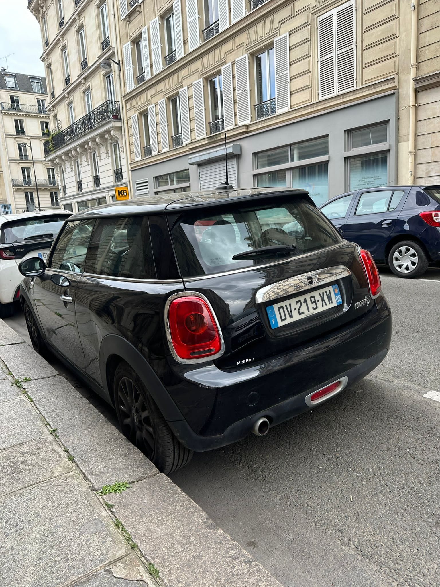 Mini Cooper 3 portes avec Climatisation